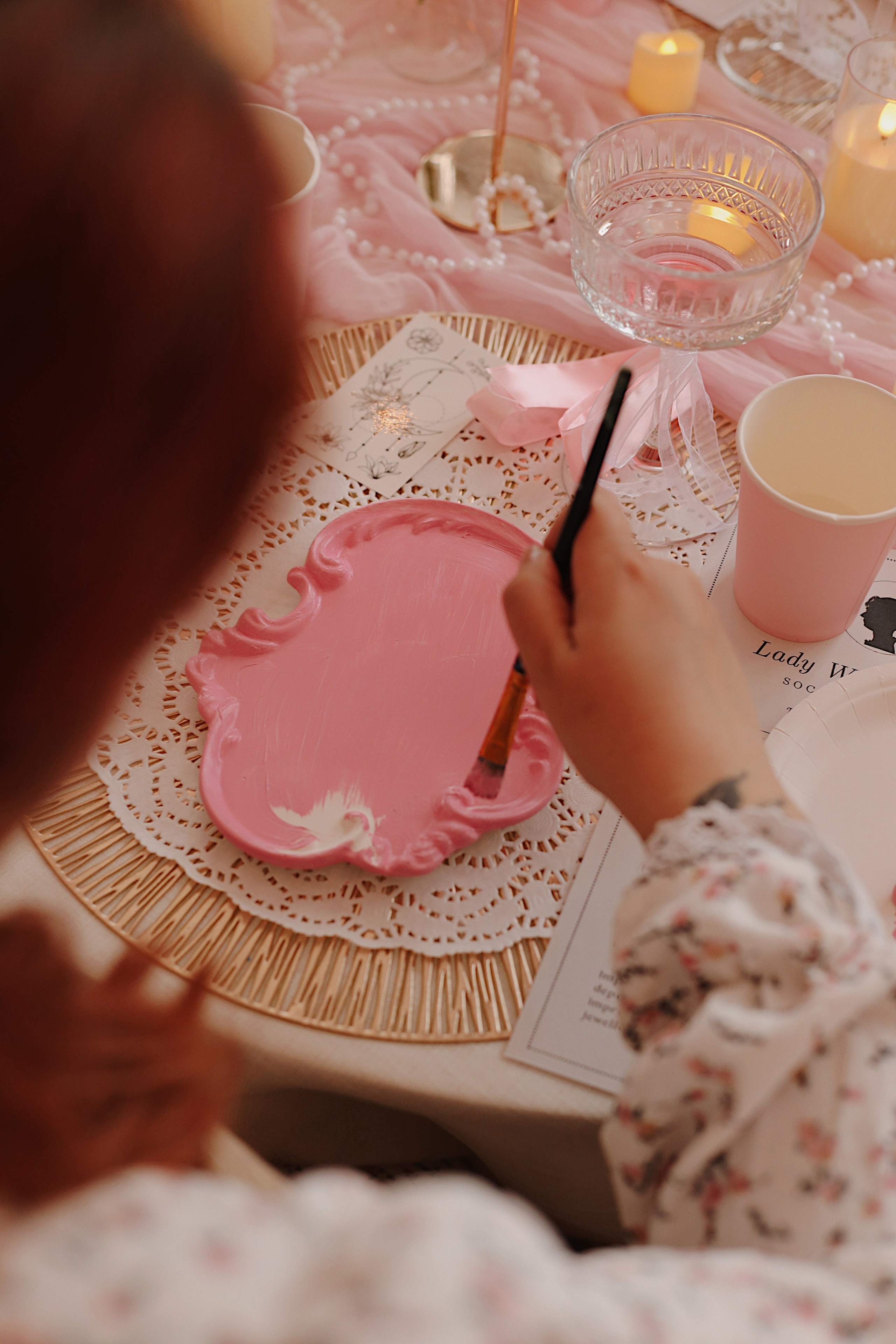 Арт-вечеринка в стиле Бриджертонов 1.02. Творческая студия Stories в Кемерово | Мастер-классы и мероприятия