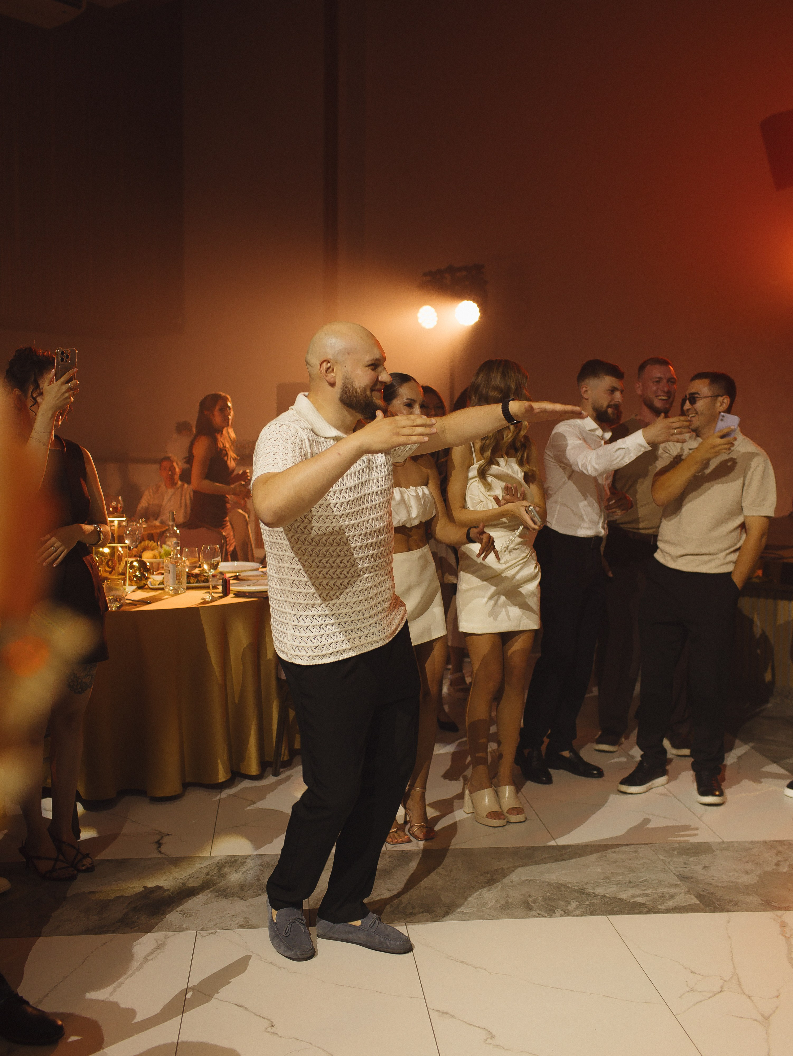 РОМАН И АНАСТАСИЯ, ПАРК СИТИ, MARY WHITE. Свадебный и индивидуальный фотограф в Челябинске Евгения Негодяева