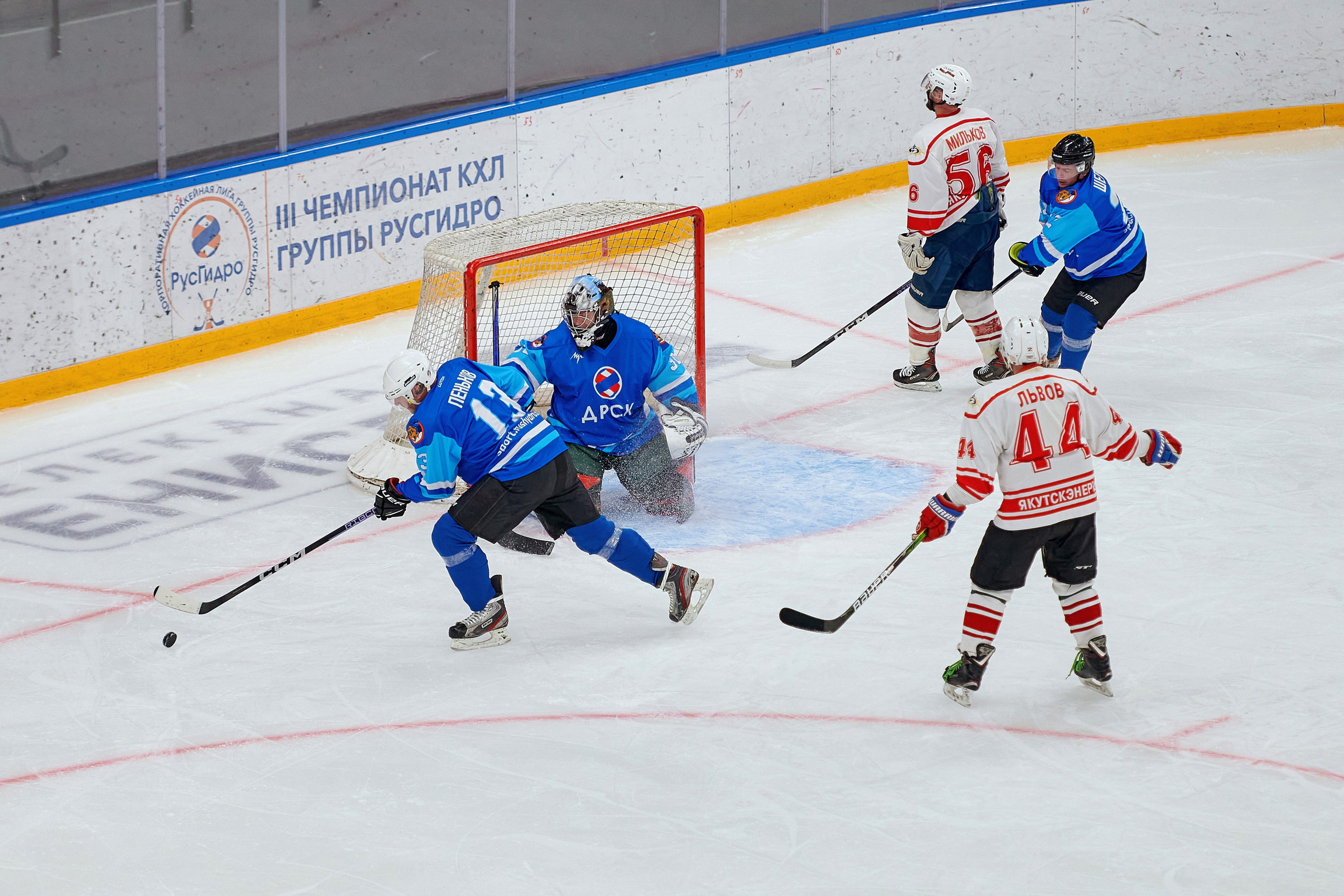 Портфолио репортажной фотосъёмки: Кристалл арена — Хоккей — РусГидро. Фотограф Яковлев Роман — Красноярск