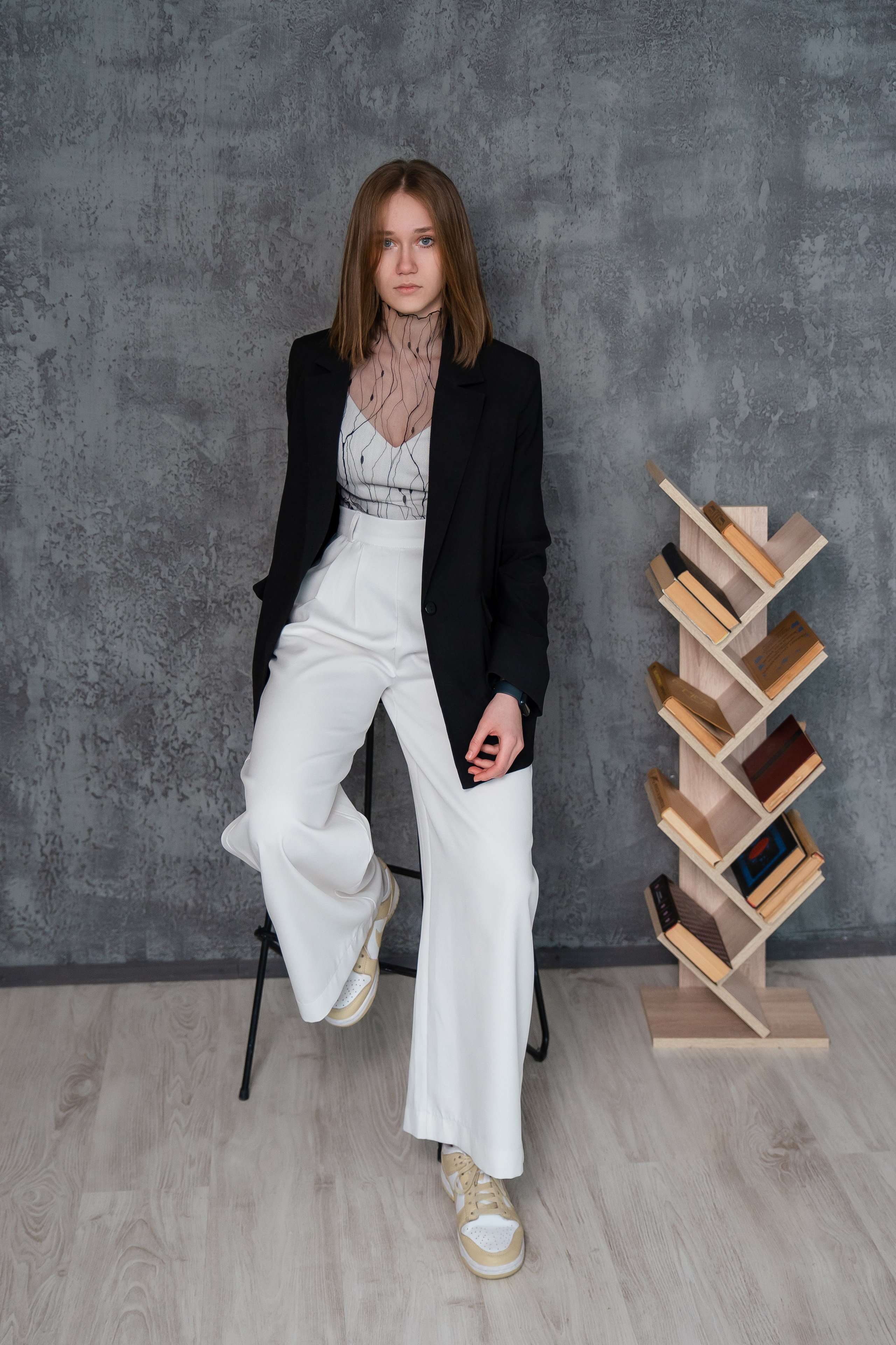 Серый фон. Фотограф Людмила Панюхина г. Нижний Новгород