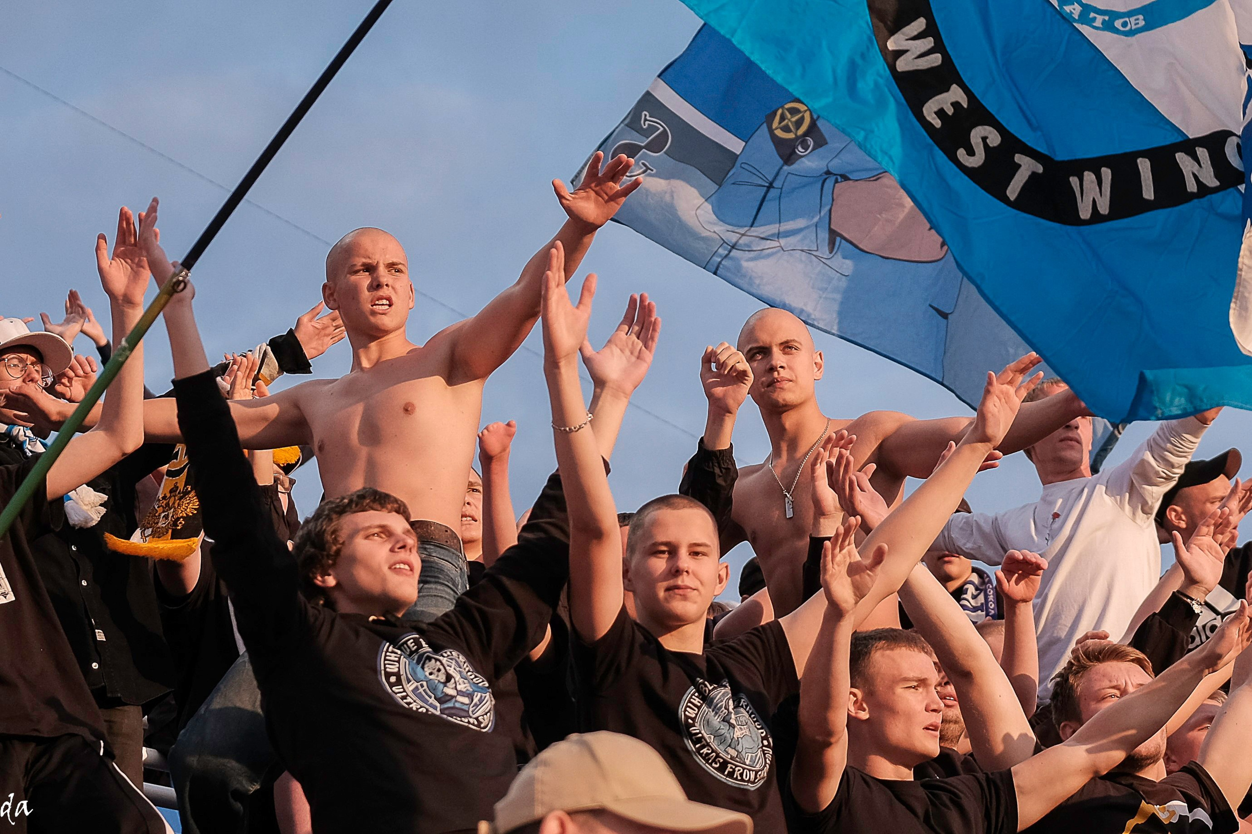 Фото футбольных матчей Первая лига ФНЛ. Фотограф Дмитрий Алексеев