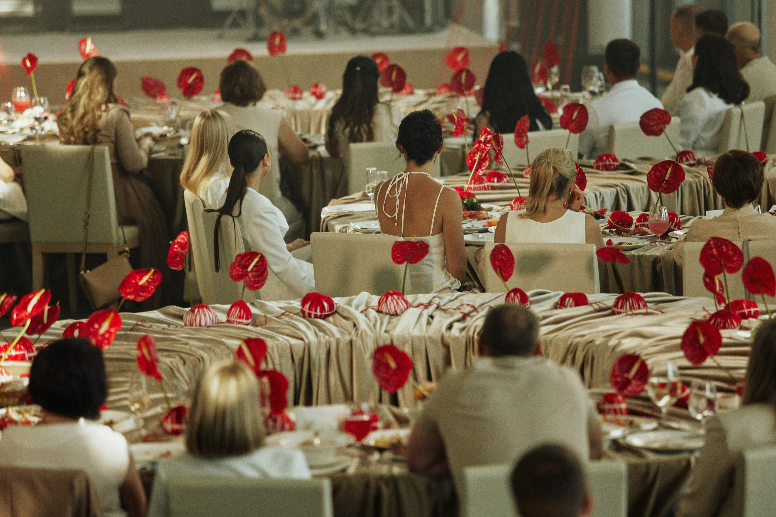 RED LINES. Дмитрий Мазуркевич: Профессиональный Репортажный Фотограф