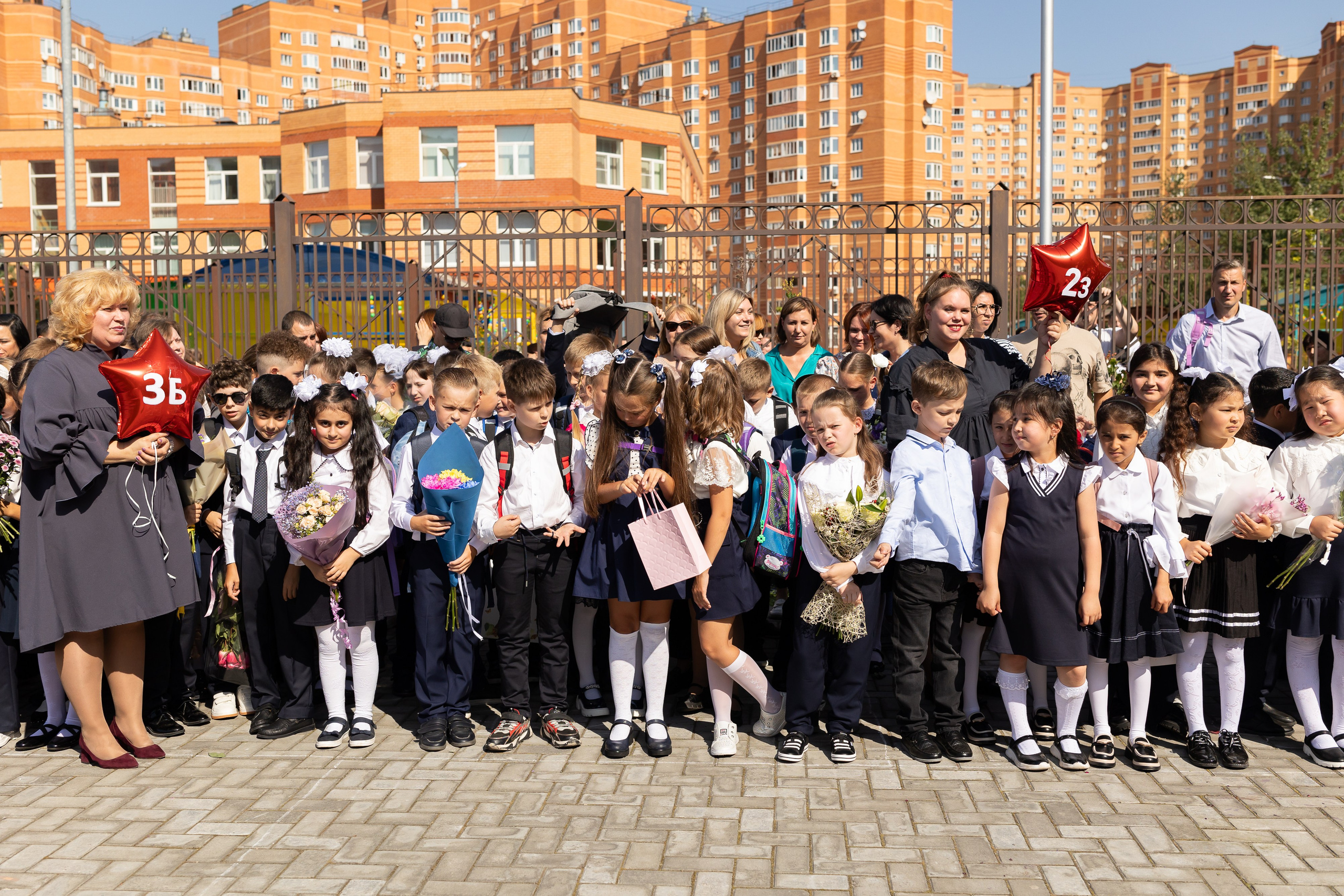 Линейка 1 сентября. Профессиональный Фотограф в Москве Андрей Славнов