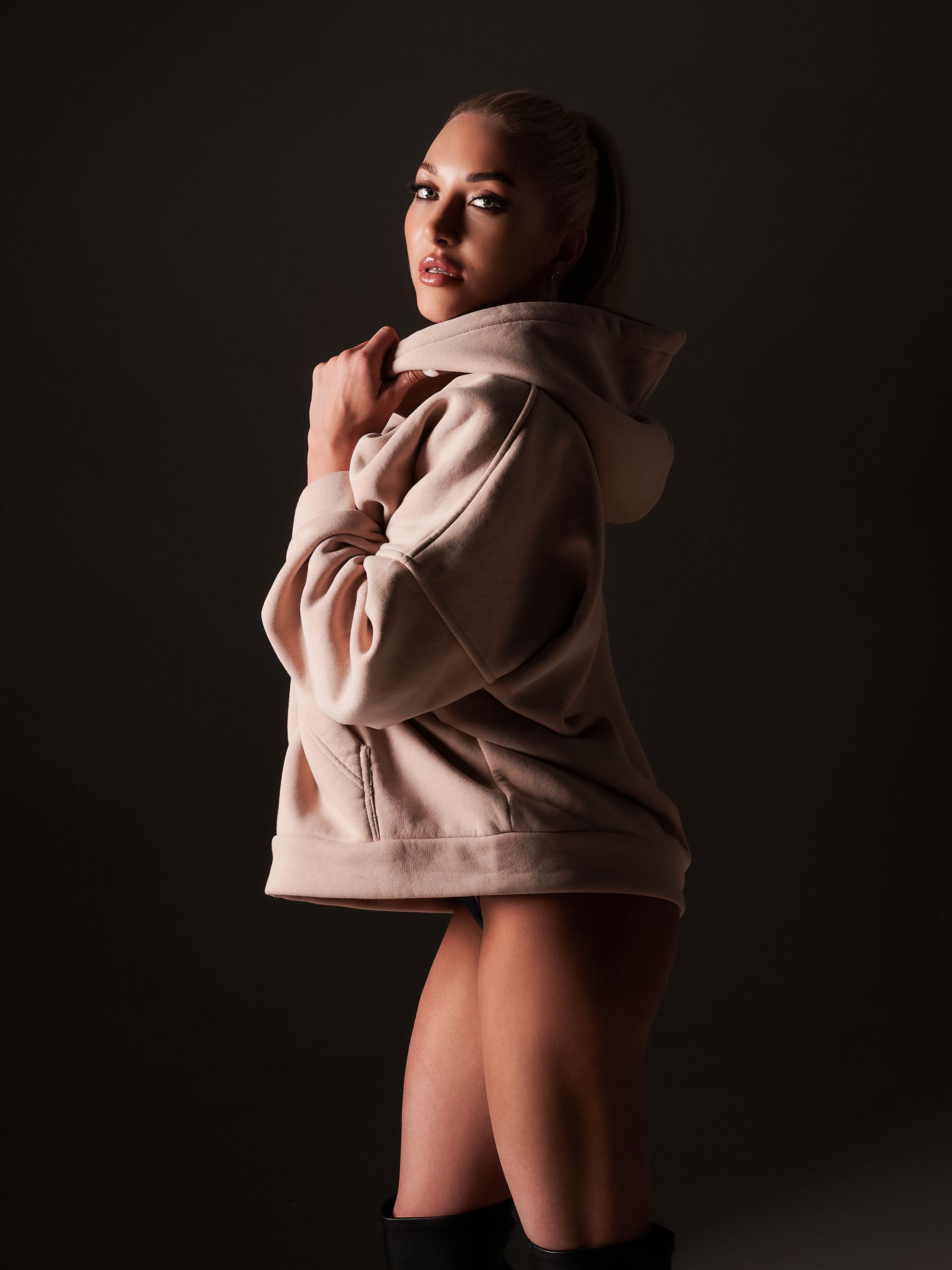 Студийный свет. Фотограф. Хабаровск. Женский портрет