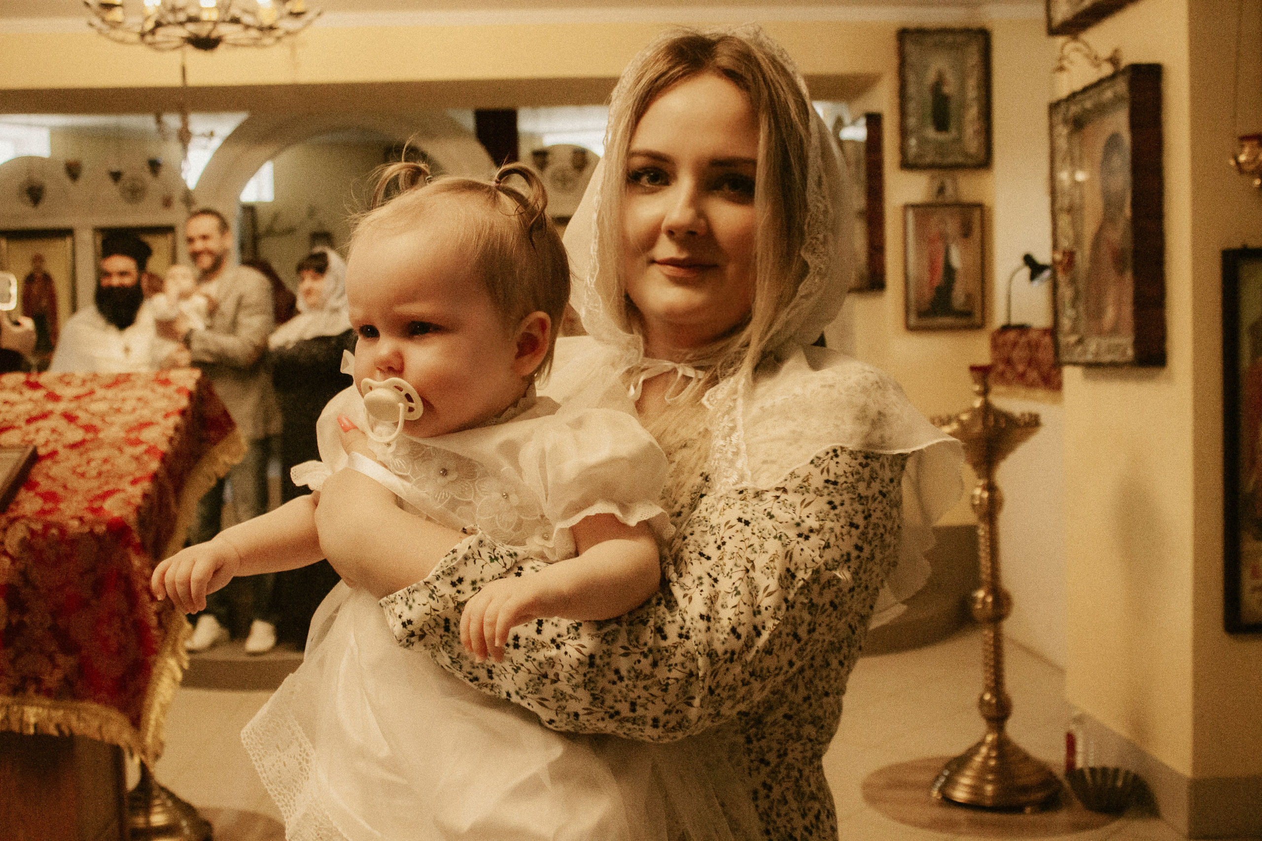 Таинство крещения Агаты. Inga Simonova | Семейный и детский фотограф