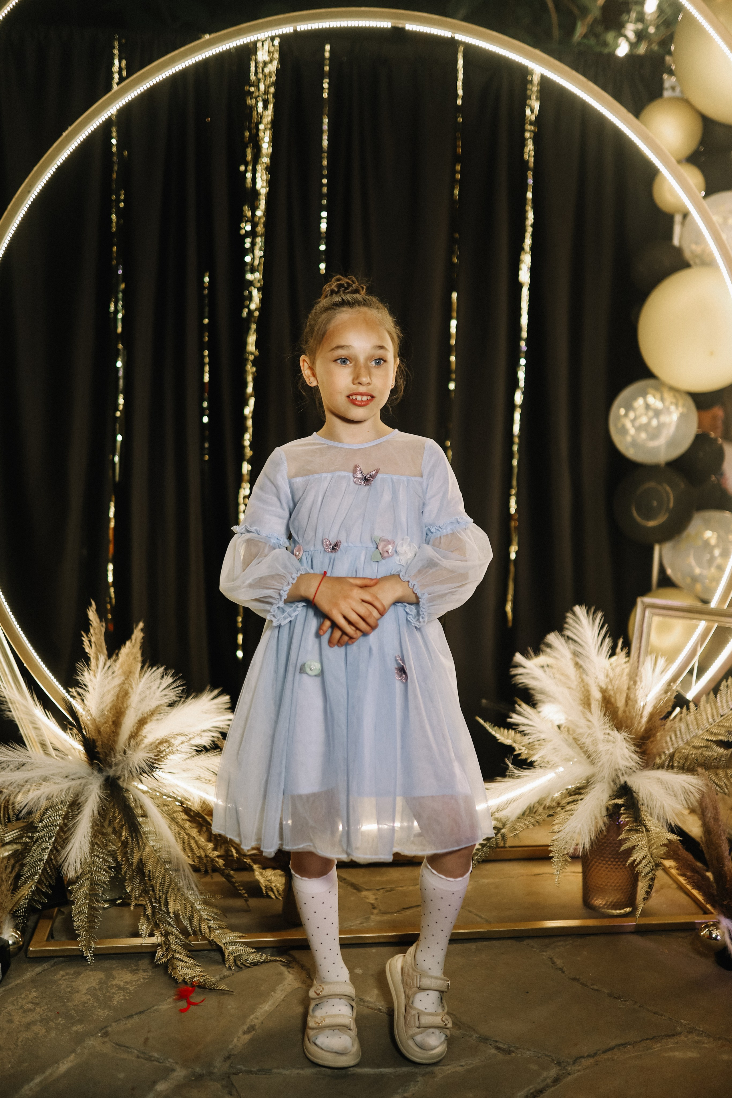 25.Диана и гости