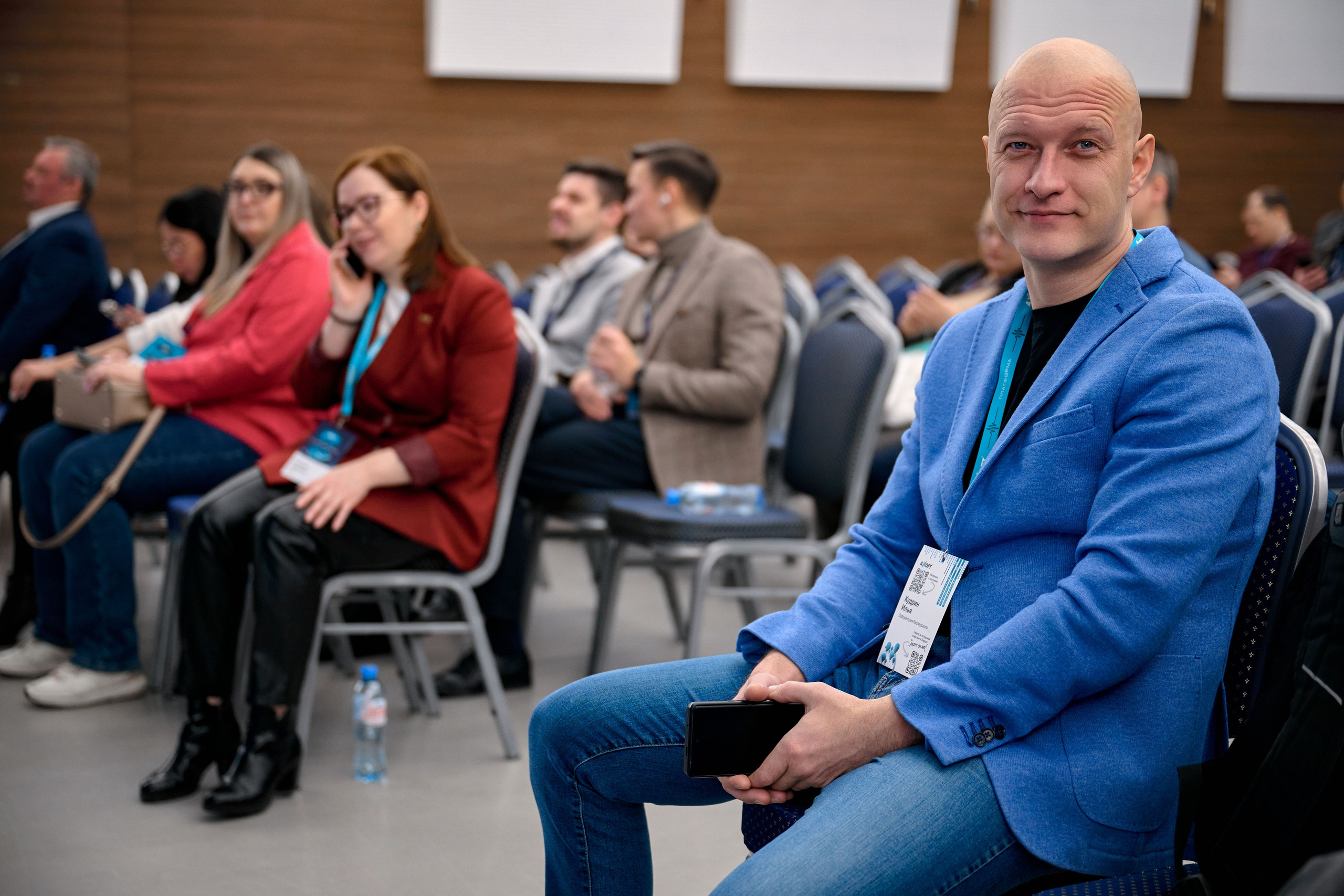 AXOFT. Максим Комаров — Профессиональный фотограф