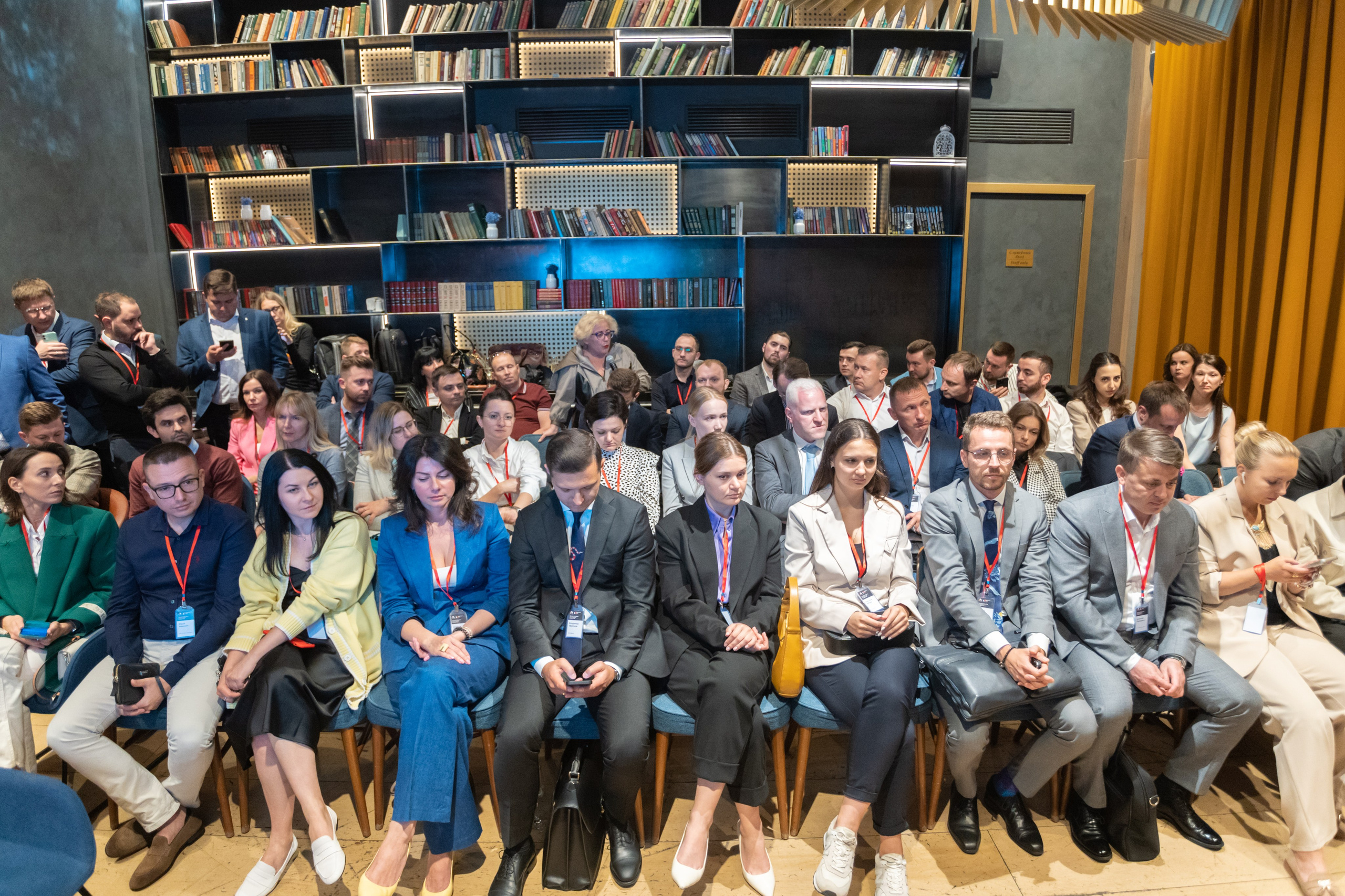 Судебная экспертиза. Аверта групп. Репортажный и интерьерный фотограф Александра Солдатова