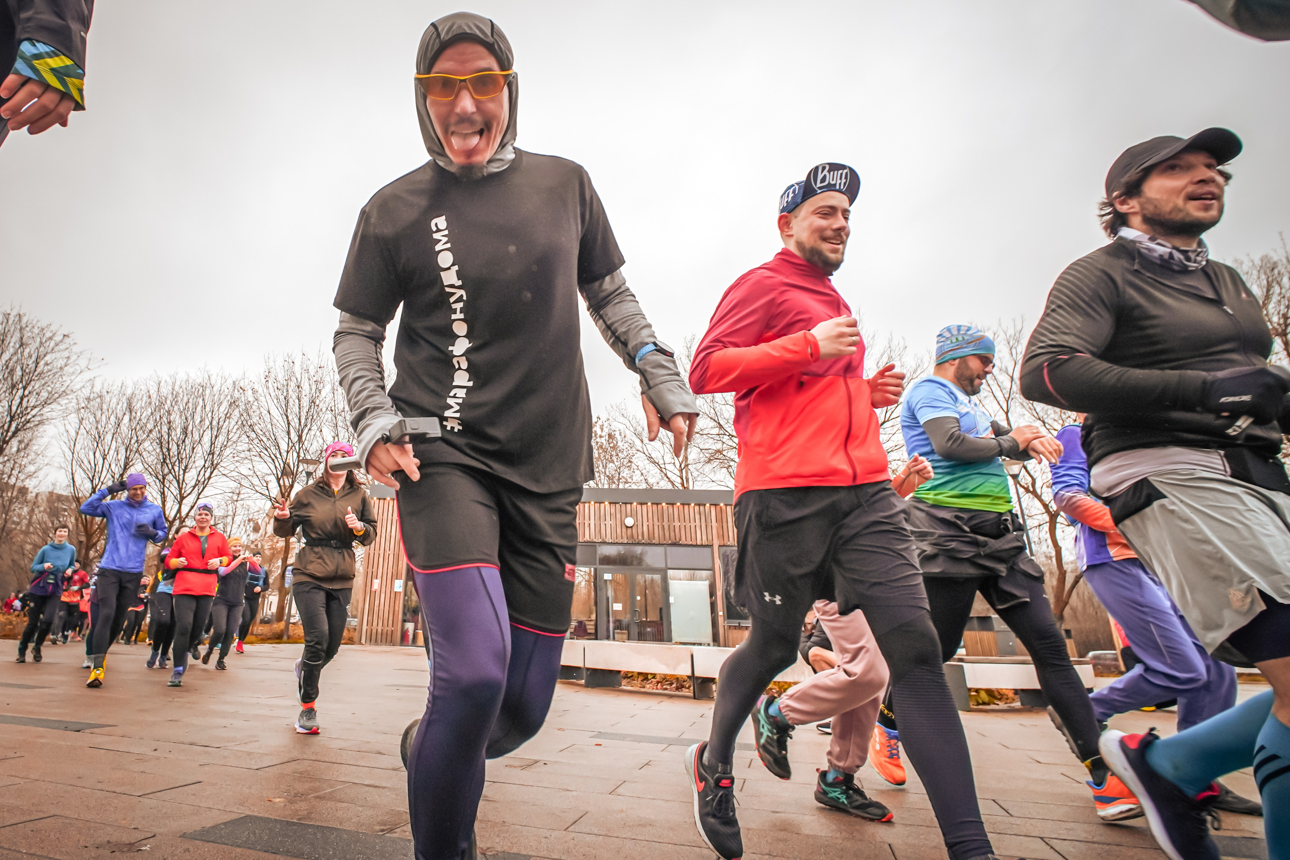 #марафонудома #яuzarun 2024 2-я петля, группа 6:30. Роман Капилюшов. Бег. Фото. Видео. г. Люберцы