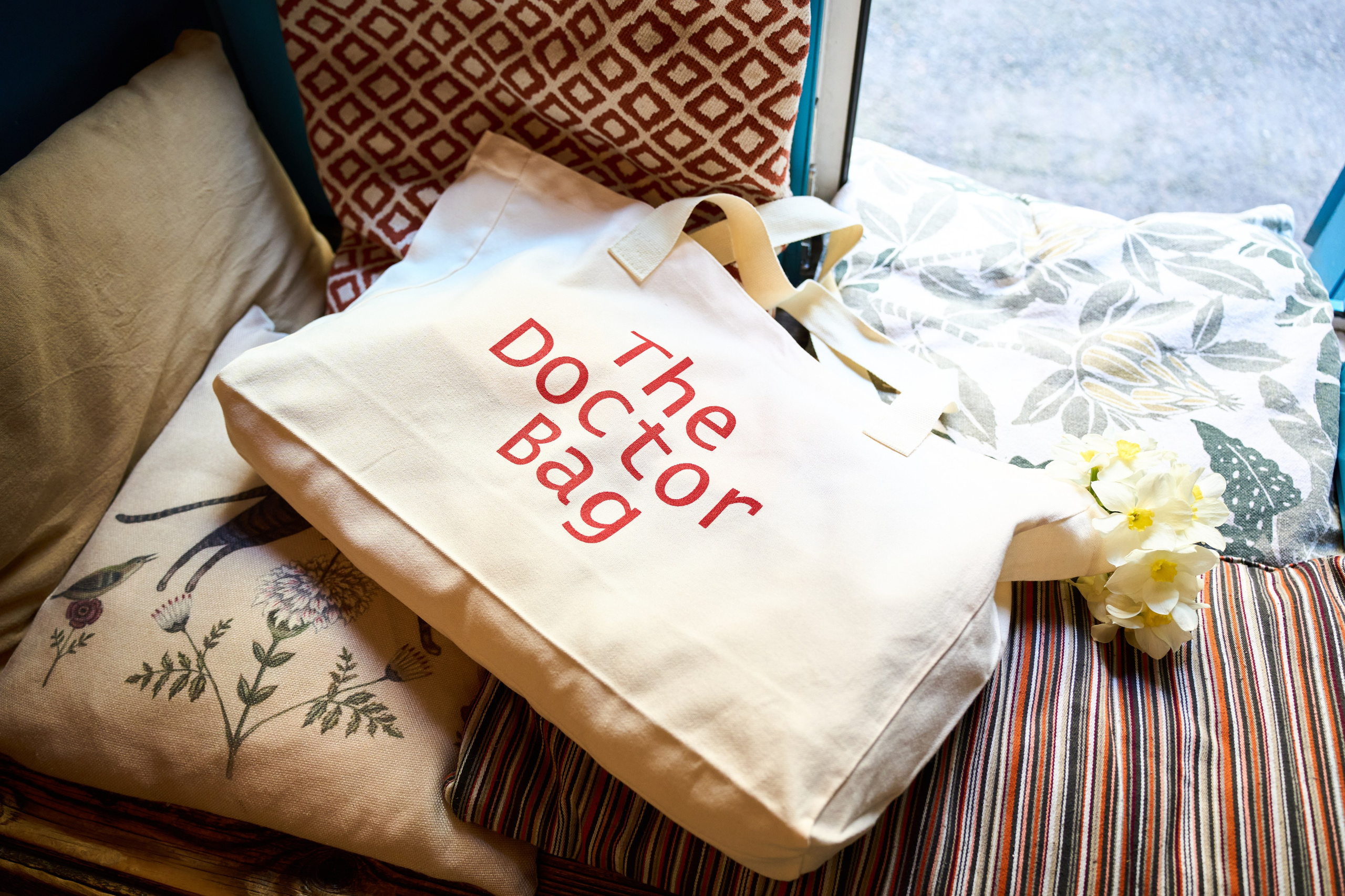 Контент-съёмка (улица). Фотограф и видеограф