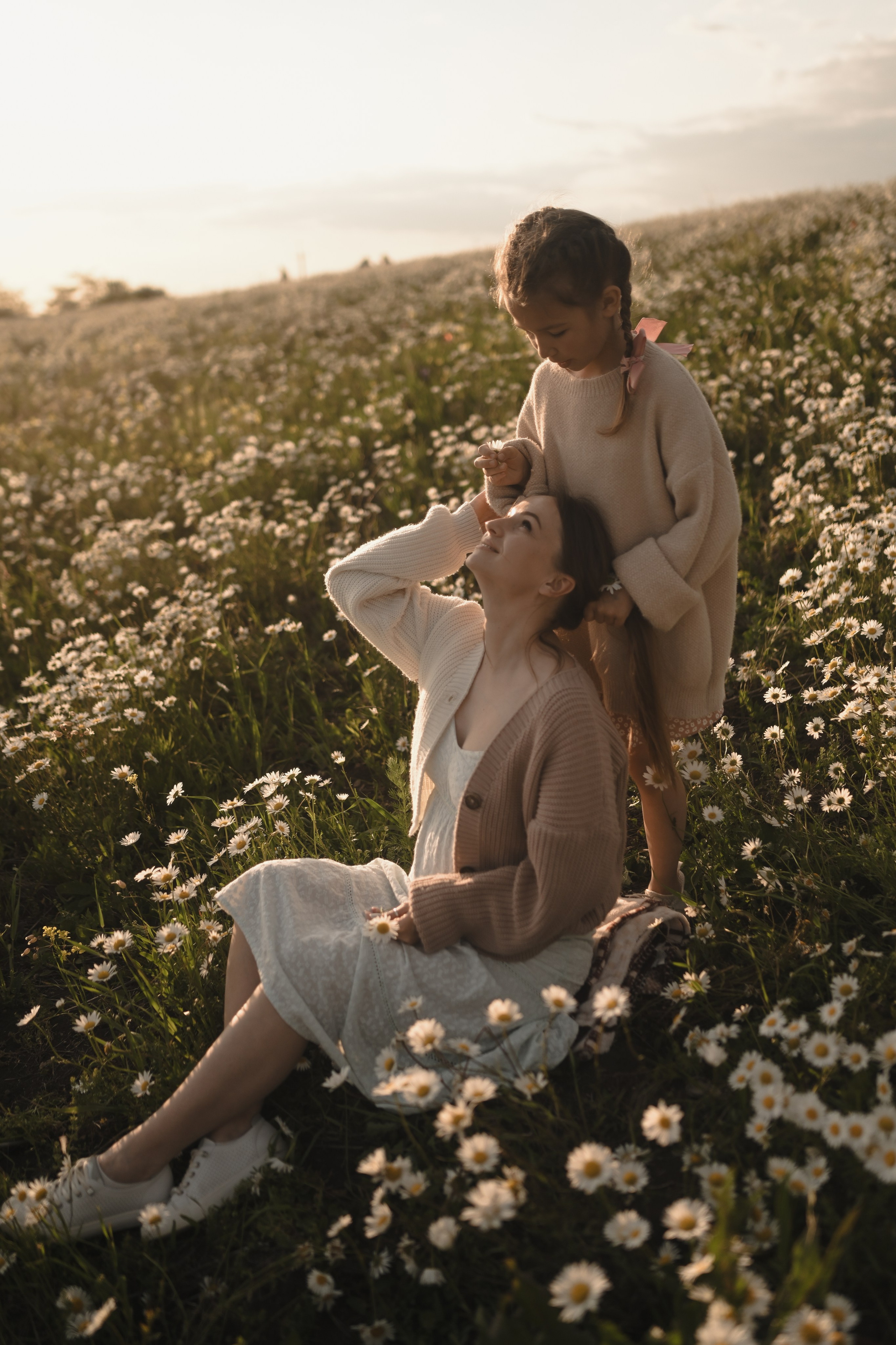 Семейная фотосессия в ромашковом поле в Крыму. Свадебный и семейный фотограф и видеограф, Крым, Москва, Санкт -Петербург