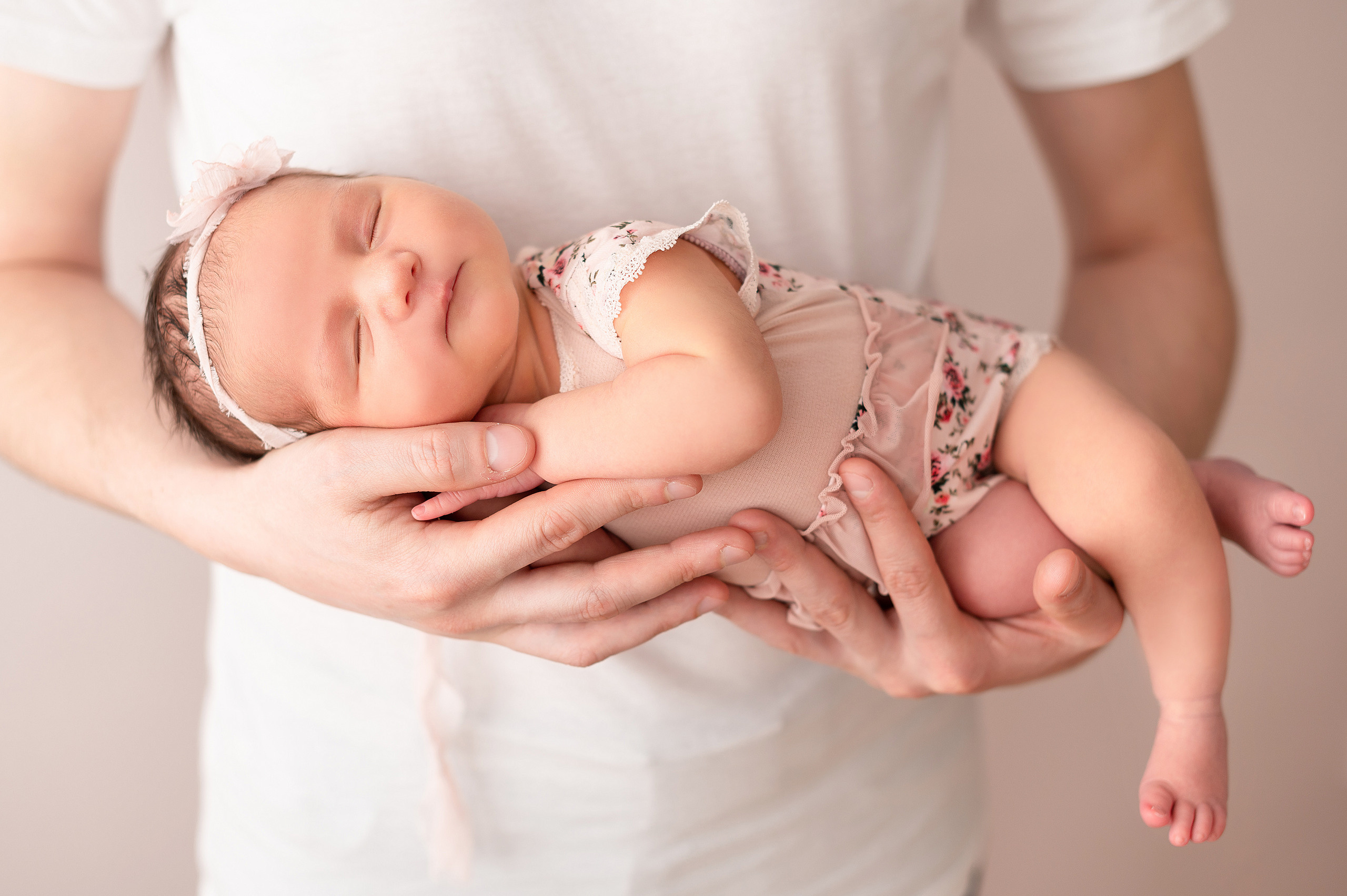 Вероника. Детский и семейный фотограф в Красноярске. Фотосессии новорожденных малышей до 1 месяца