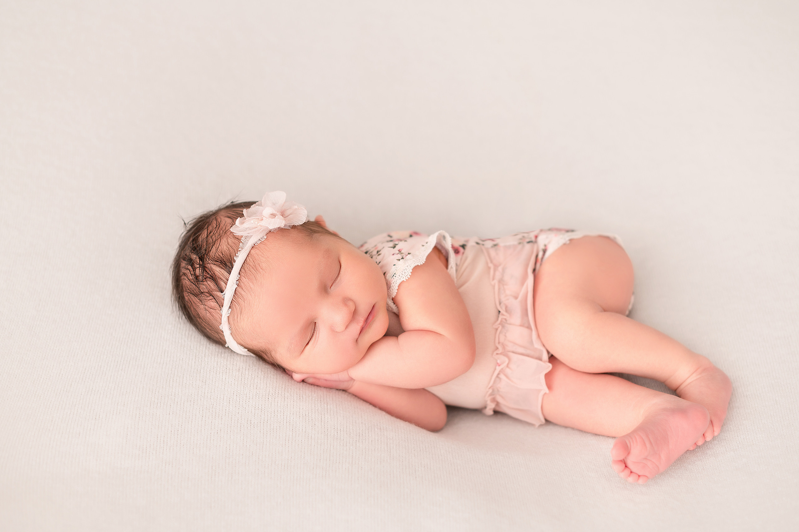 Вероника. Детский и семейный фотограф в Красноярске. Фотосессии новорожденных малышей до 1 месяца