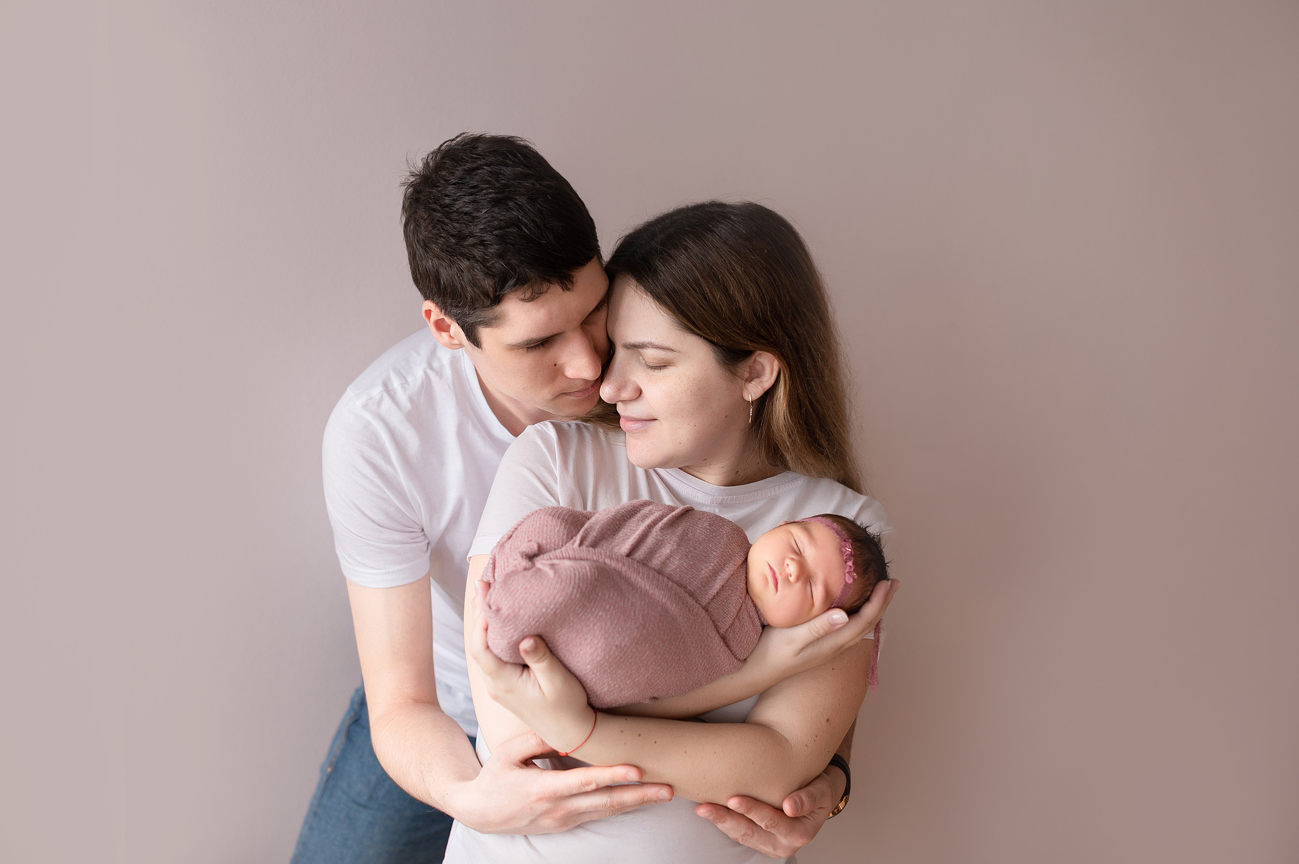 Вероника. Детский и семейный фотограф в Красноярске. Фотосессии новорожденных малышей до 1 месяца