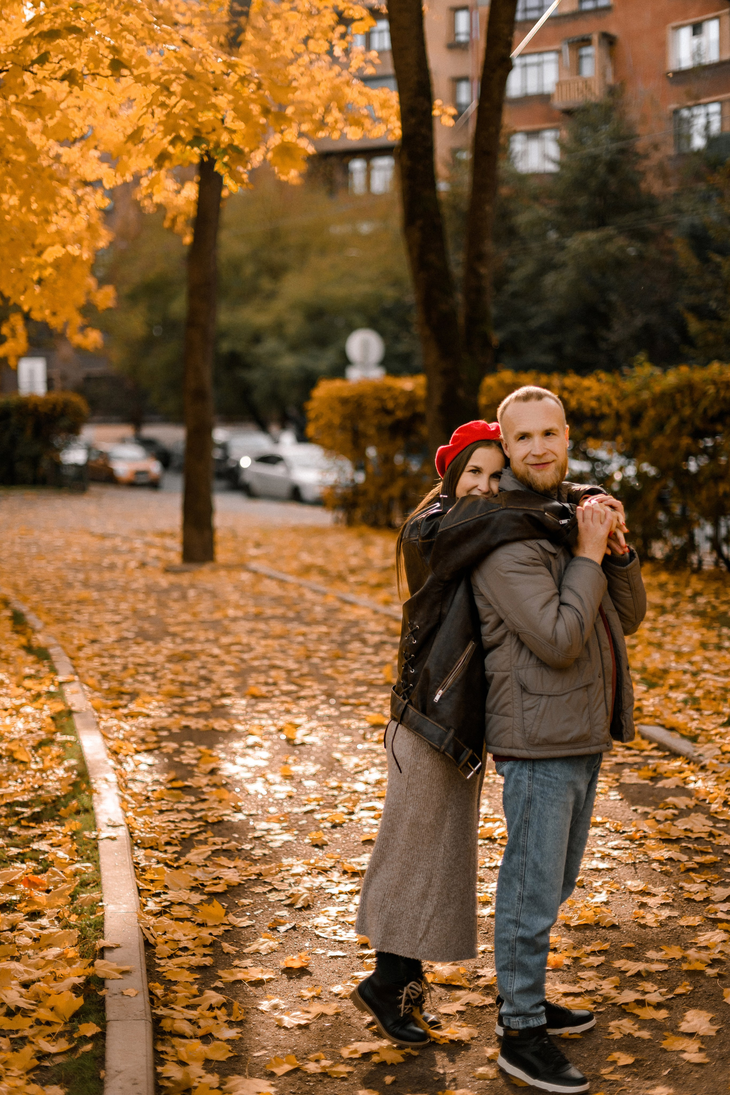 Люба и Коля. Осень на Петроградке. Свадебный фотограф в Санкт-Петербурге София Шубик