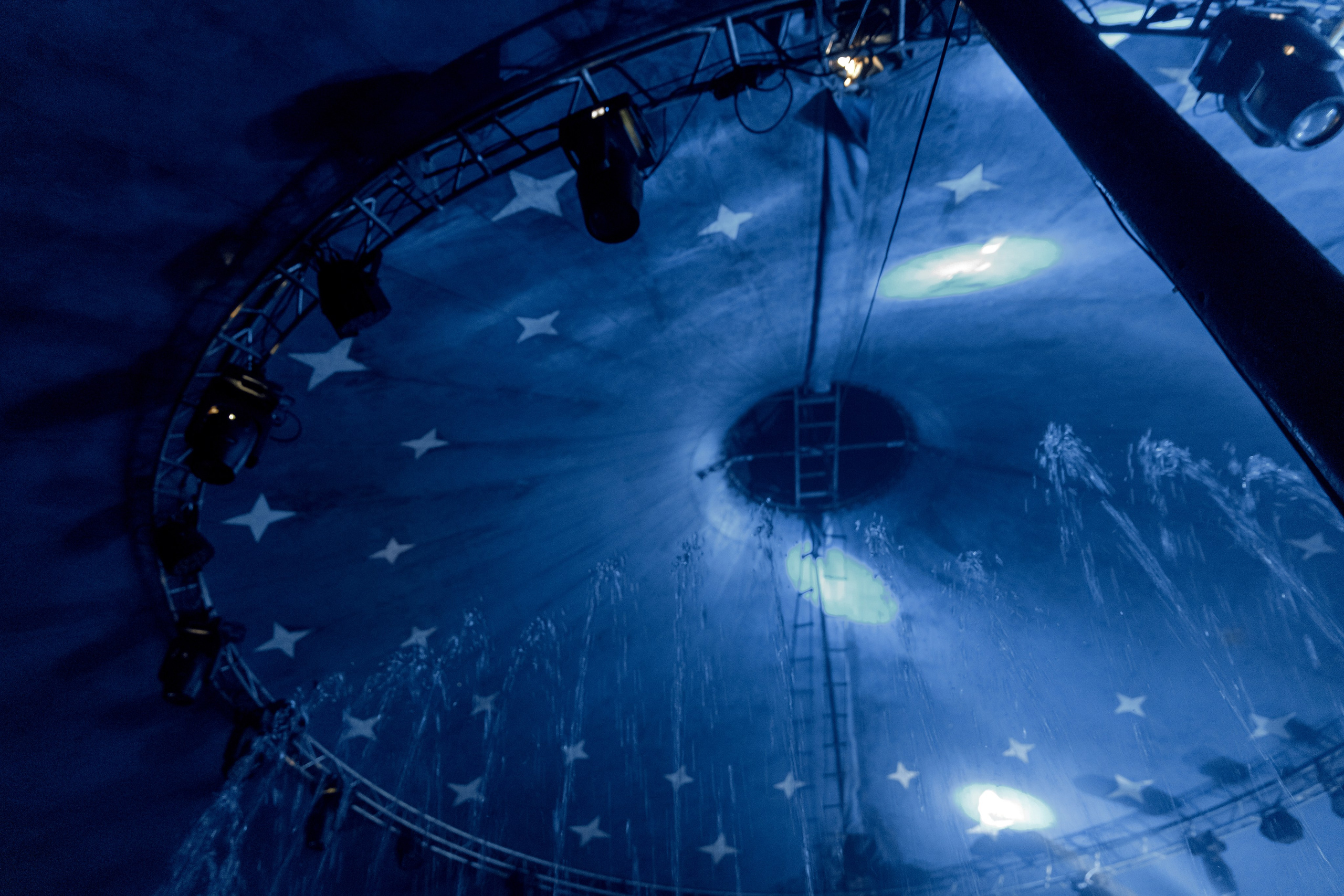 Цирк на воде. Свадебный фотограф Иркутск, репортажный фотограф Иркутск