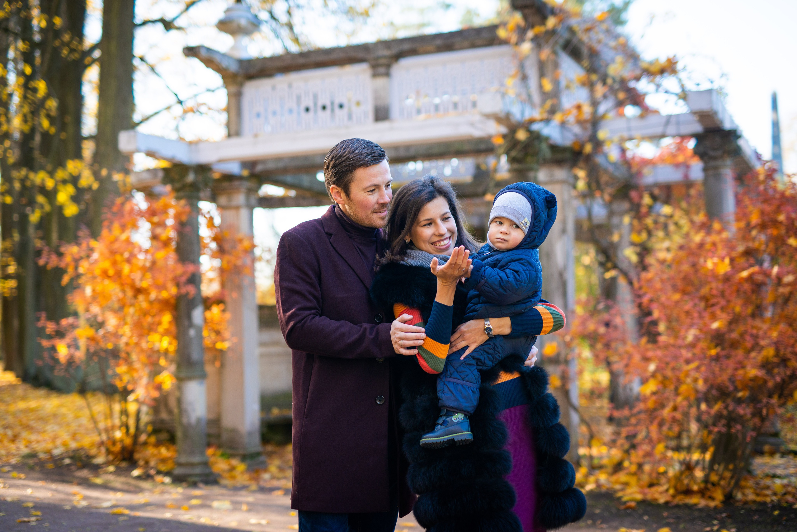 Егор, Валерия и Андрей осенняя прогулка. Портретный, семейный и свадебный фотограф в Санкт-Петербурге и в Пушкине Ширяев Денис