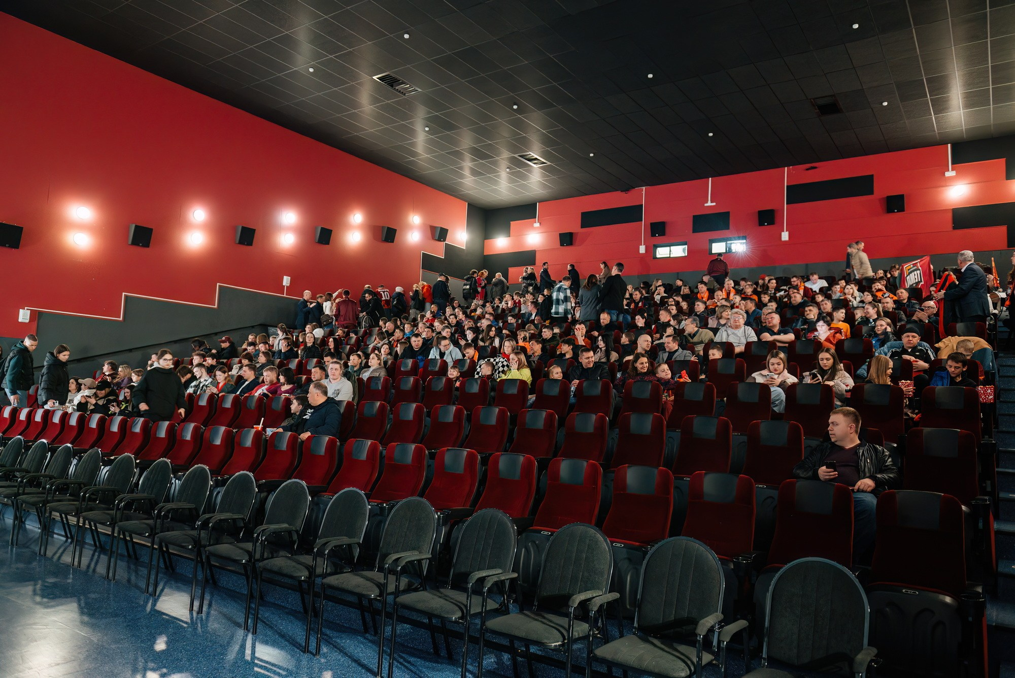 Презентация фильма «ТЕМП: «Профессиональные любители». Свадебный и репортажный фотограф Никита Сницарев в Барнауле