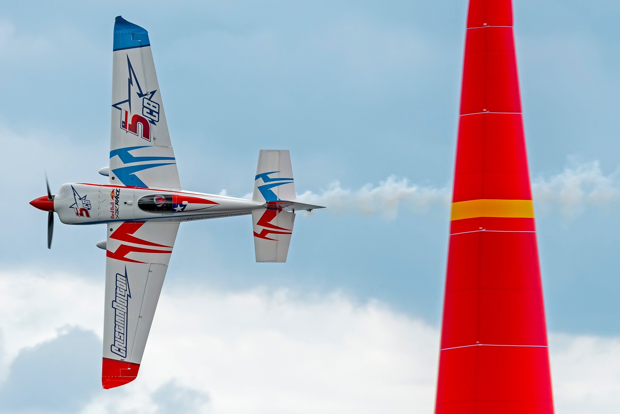 Авиация: самолеты, вертолеты, небесные зарисовки. От прошлого к будущему авиации через фотографию