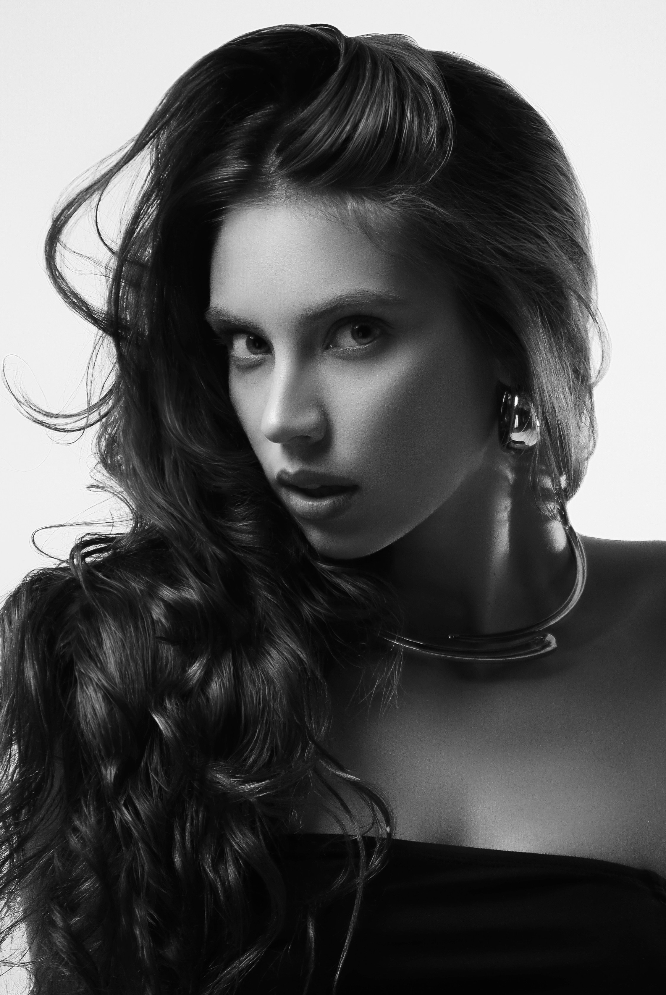 Коммерция Twear. Костюмер, художник кино и телевидения в спб