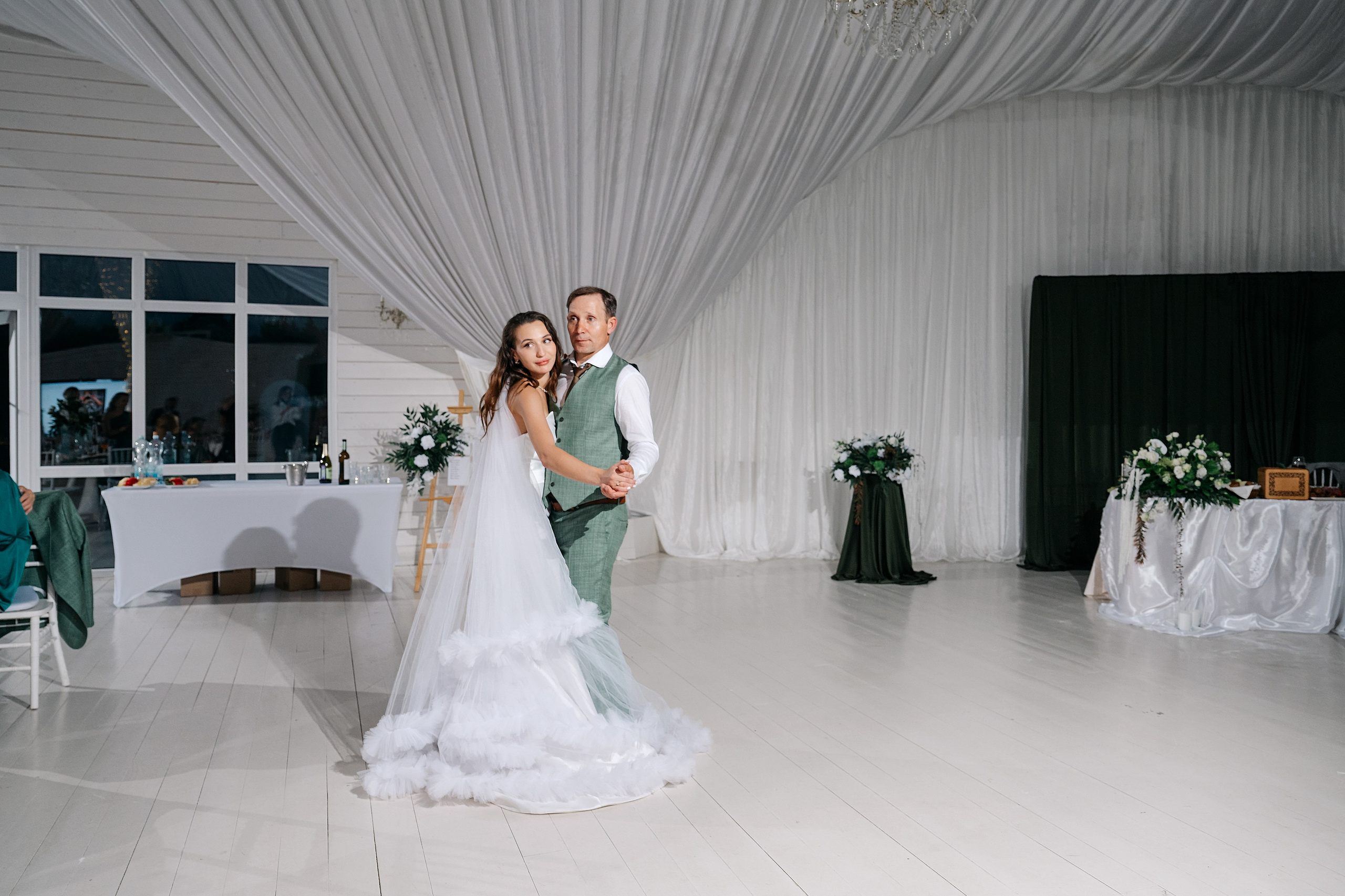 Свадьба в Гребнево в Трубецком. Свадебный и семейный фотограф Виктория Носачёва. Щелково, Москва и МО