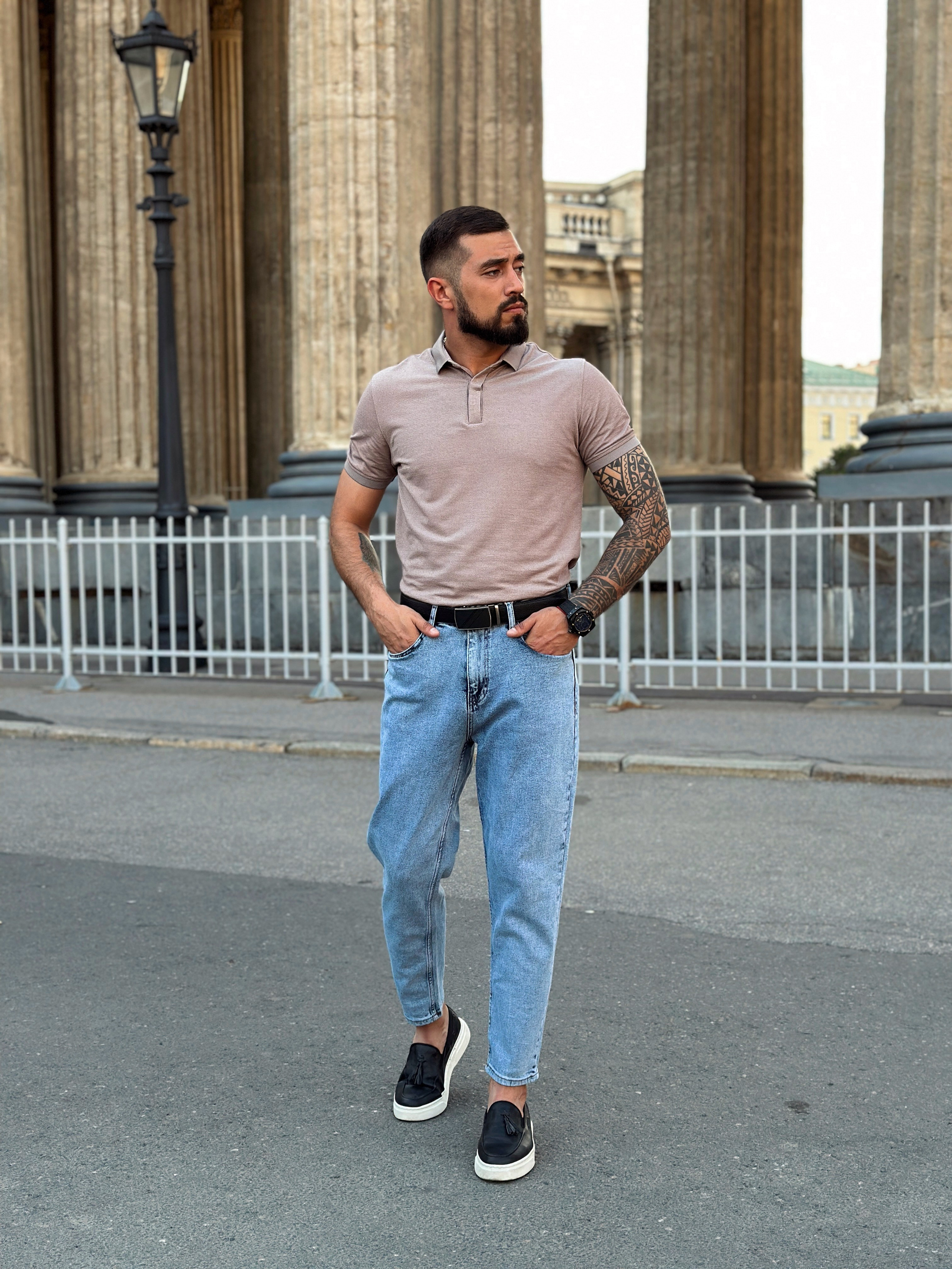 Вячеслав, 183 см, 48-50 р-р. KED Production — продакшн из СПб. Создаём фото, видео и контент, который помогает брендам и селлерам продавать больше