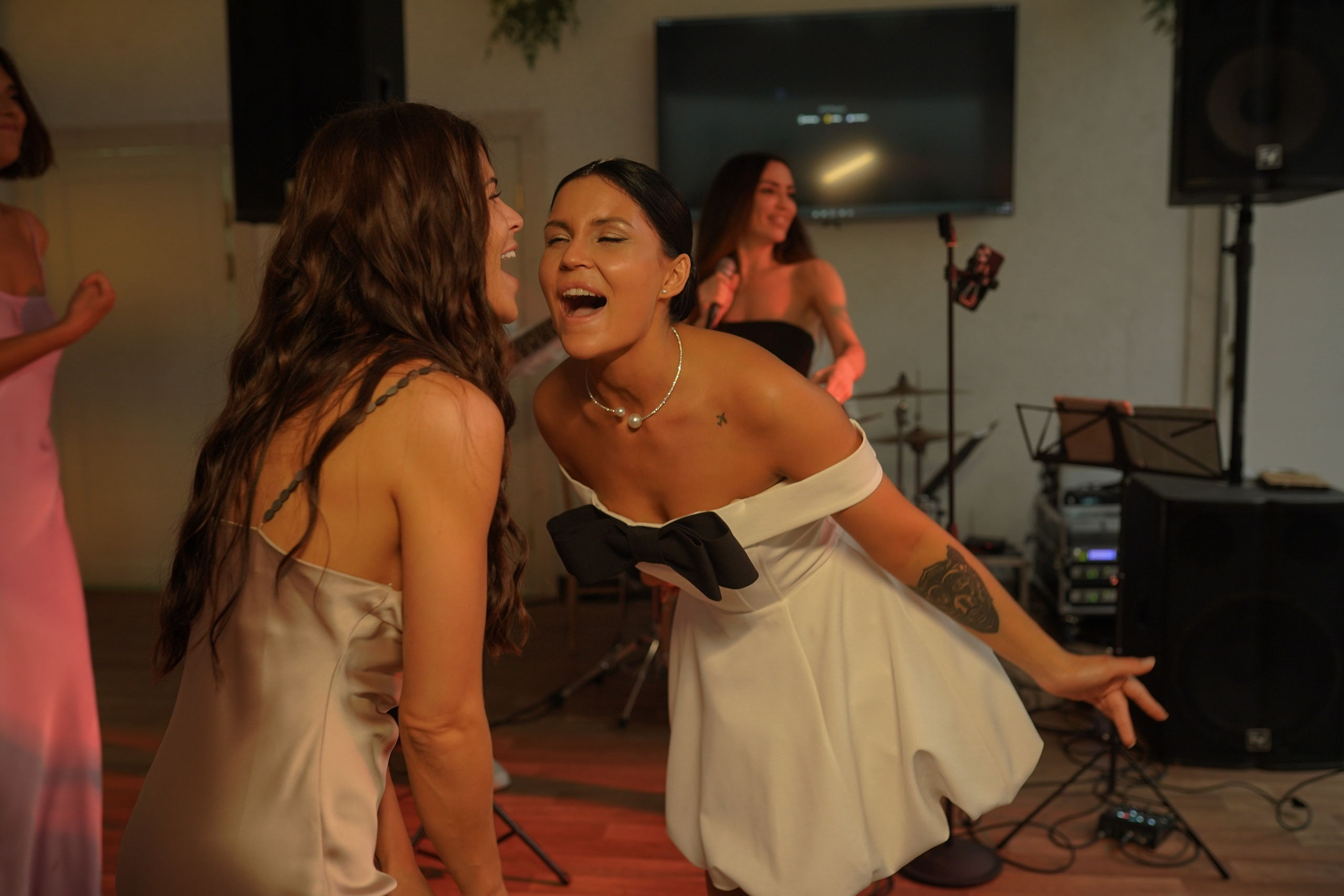 Люби меня люби