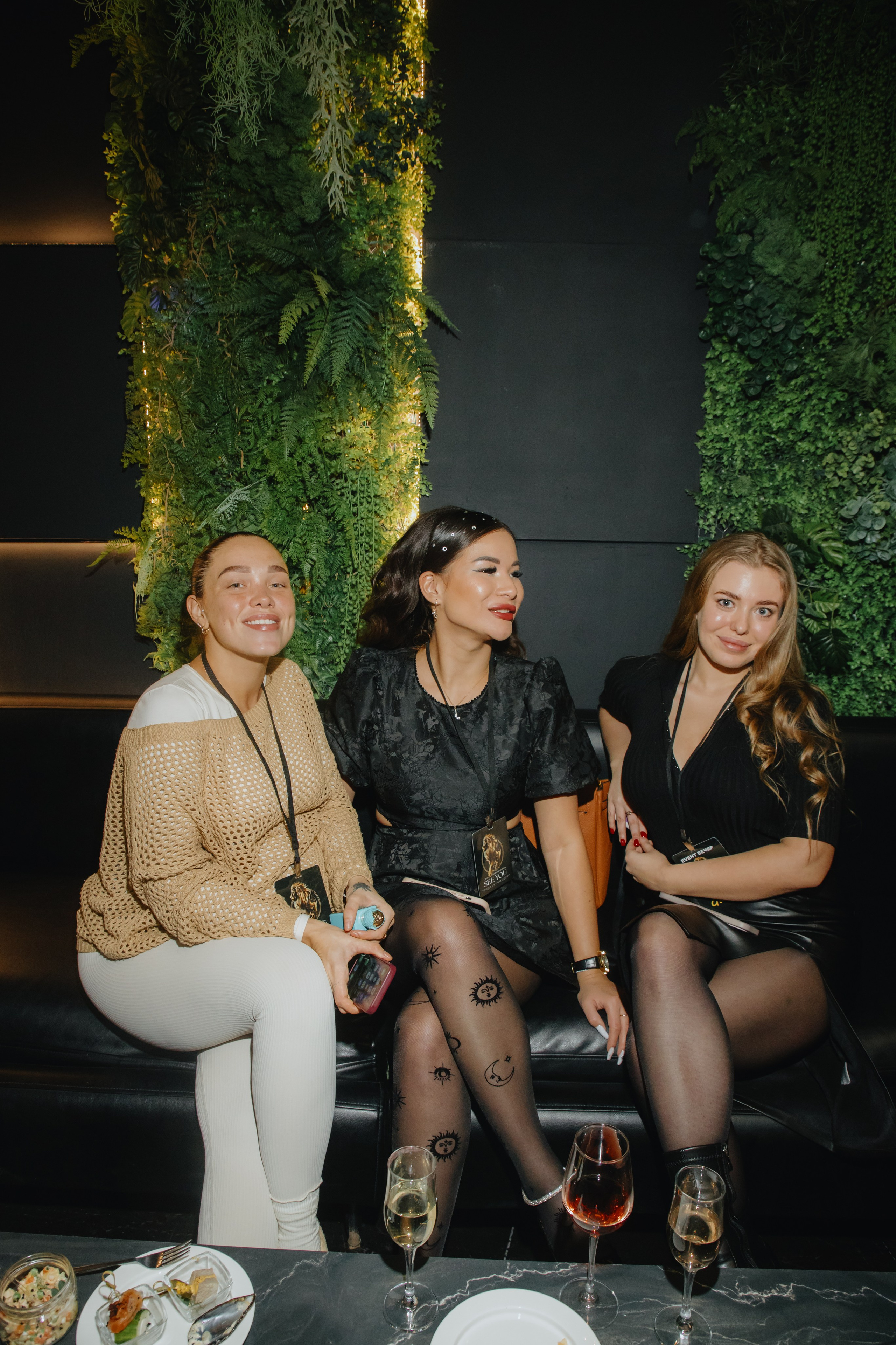 See `You Perfume. Фотограф в Москве и Санкт-Петербурге Дарина