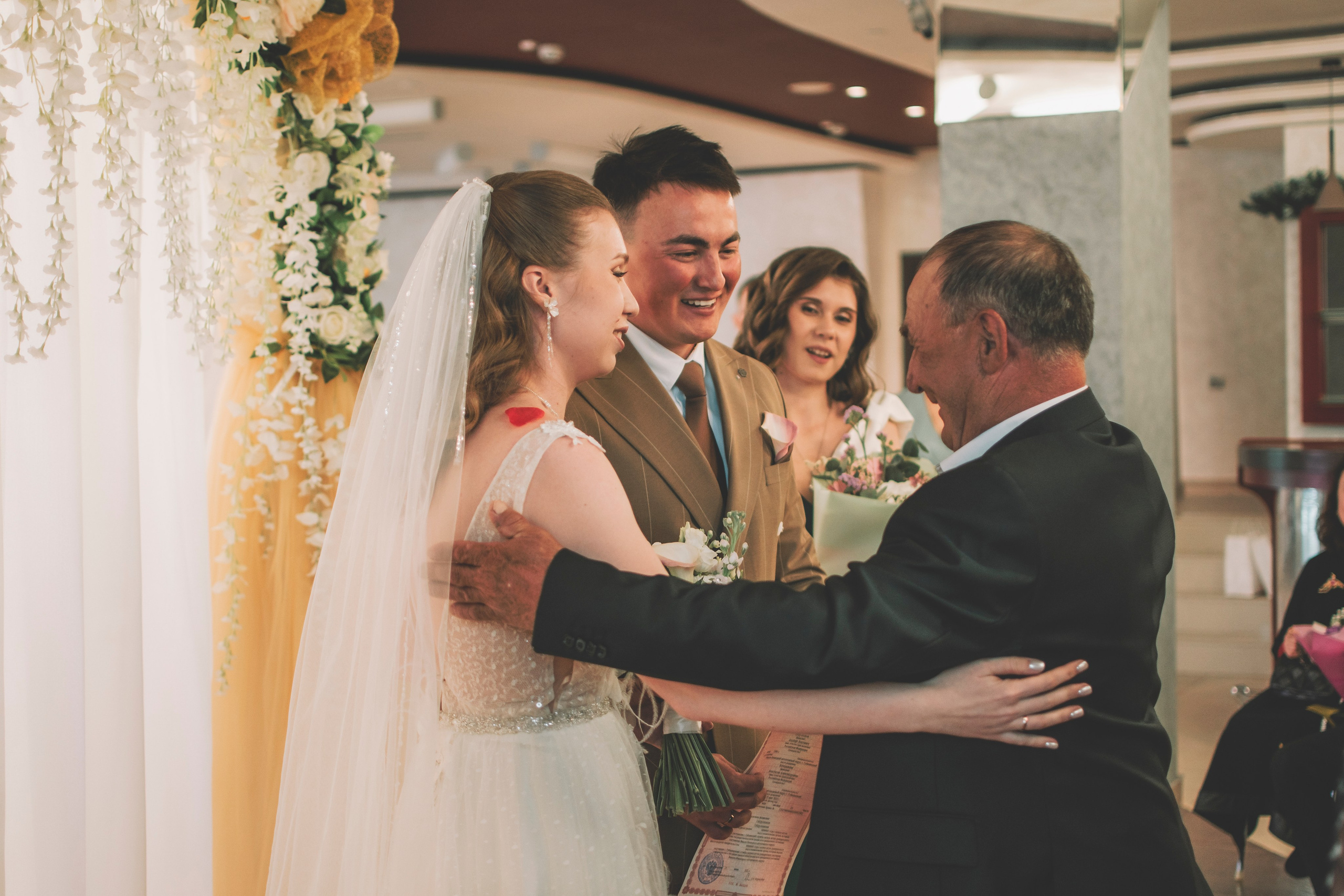 Альберт и Анастасия (Студийная фотосессия, роспись в ДК Нефтяник + фотосессия с гостями). Семейный и свадебный фотограф Губкинский и Ставрополь