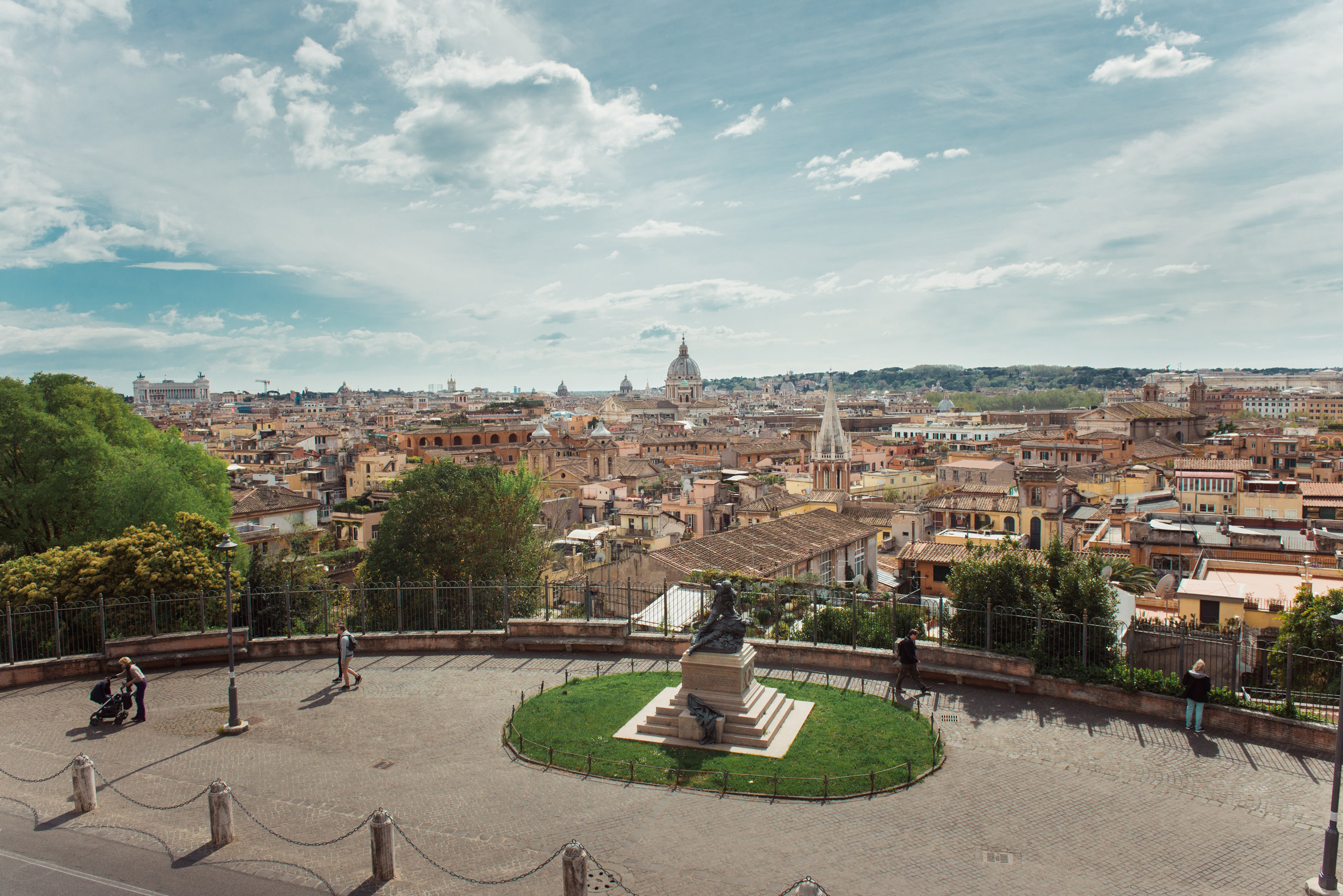 Anastasia & Sergey (Rome, Italy). Photographer in Switzerland and Europe Anna Alekseenko
