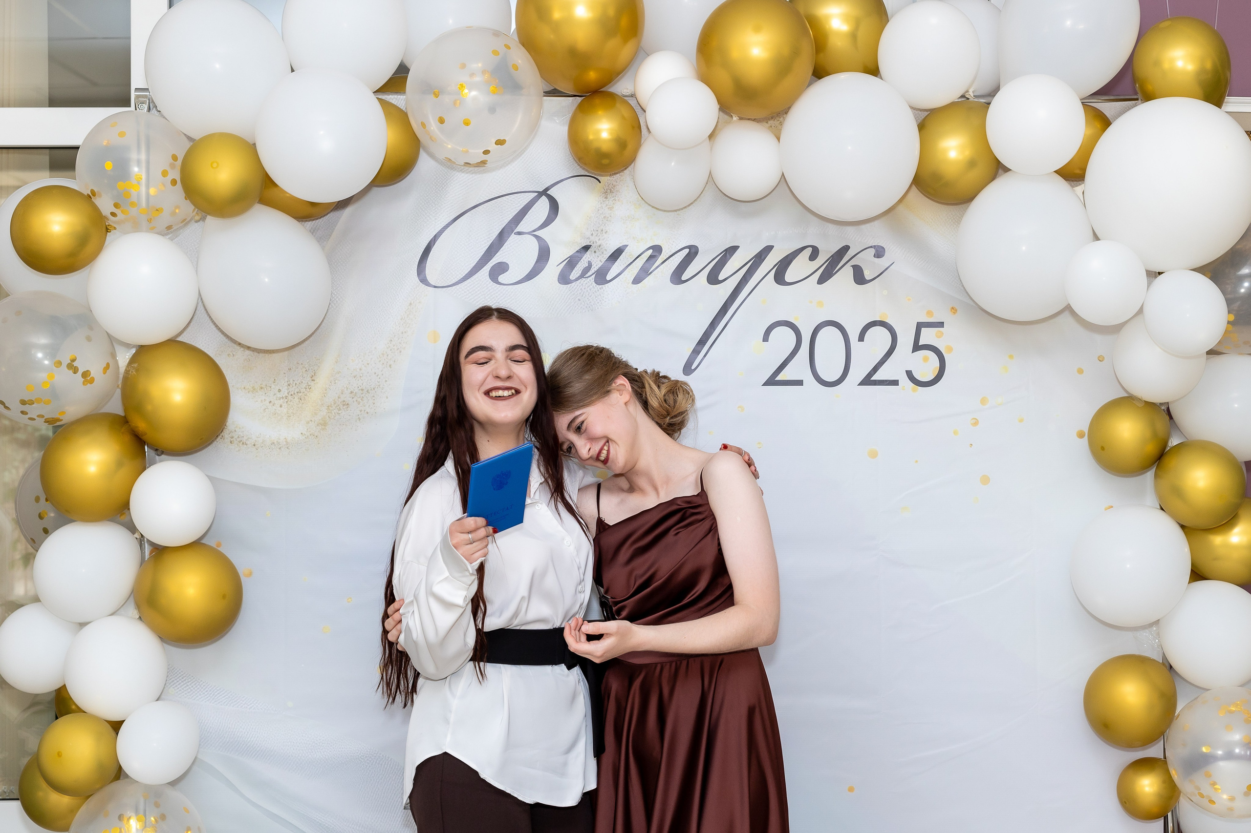 Вручение аттестата 2025. Выпускные альбомы Майкоп, Краснодар Елена Золотарева