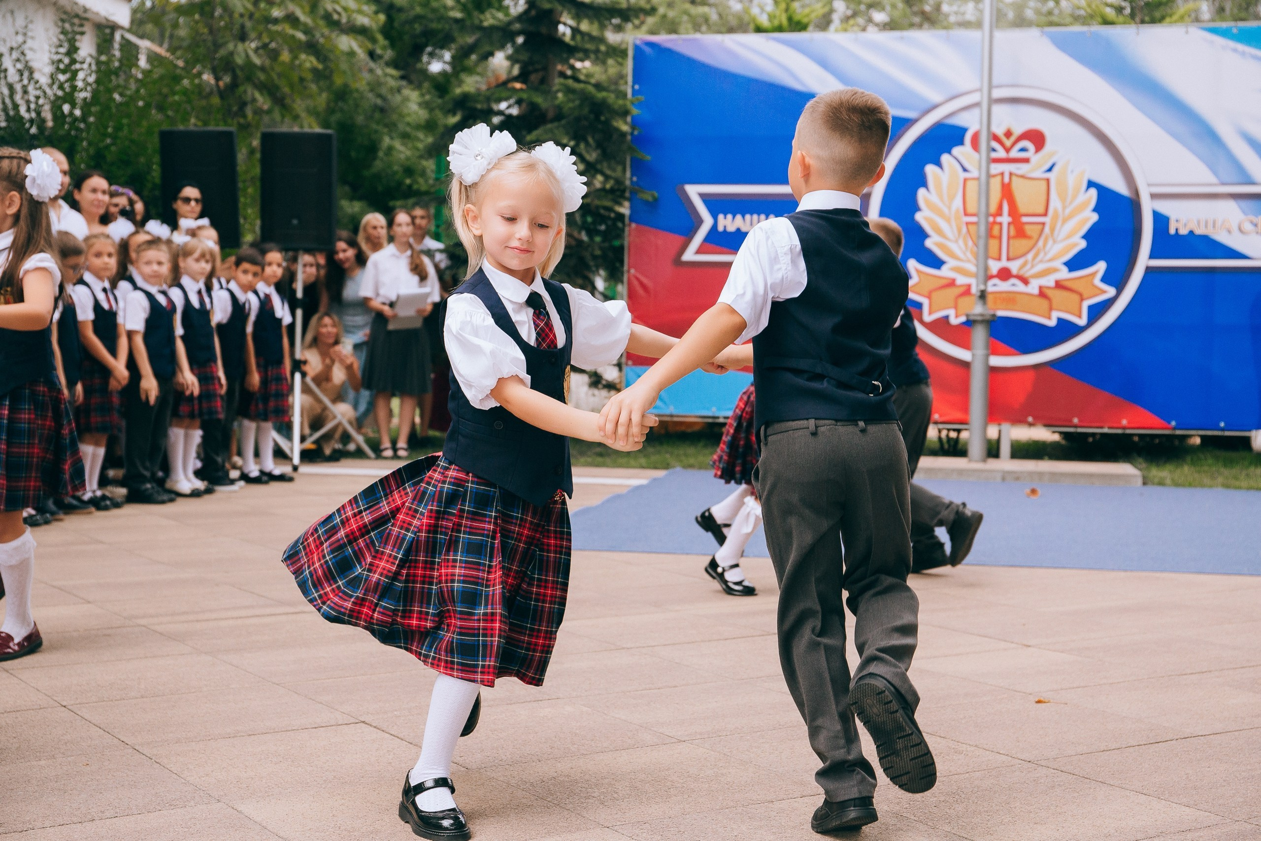 1 класс школа «Личность». Выпускные альбомы Натальи Бутко: Новороссийск, Анапа, Геленджик
