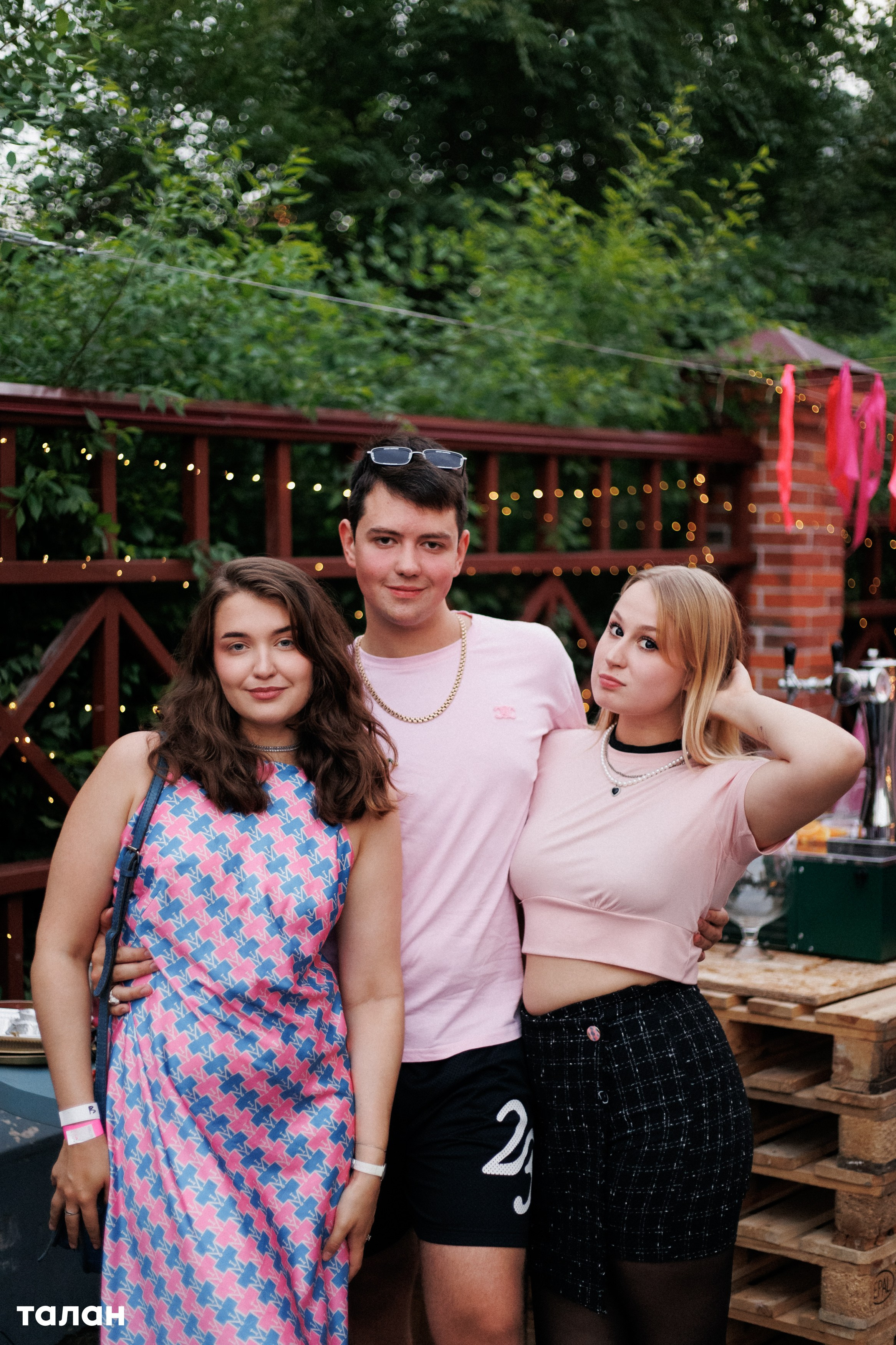 ВИНОТЕКА [бар+магаз] — BIRTHDAY PARTY. СВОИ. ФОТООТЧЕТЫ-СОБЫТИЯ-МЕСТА