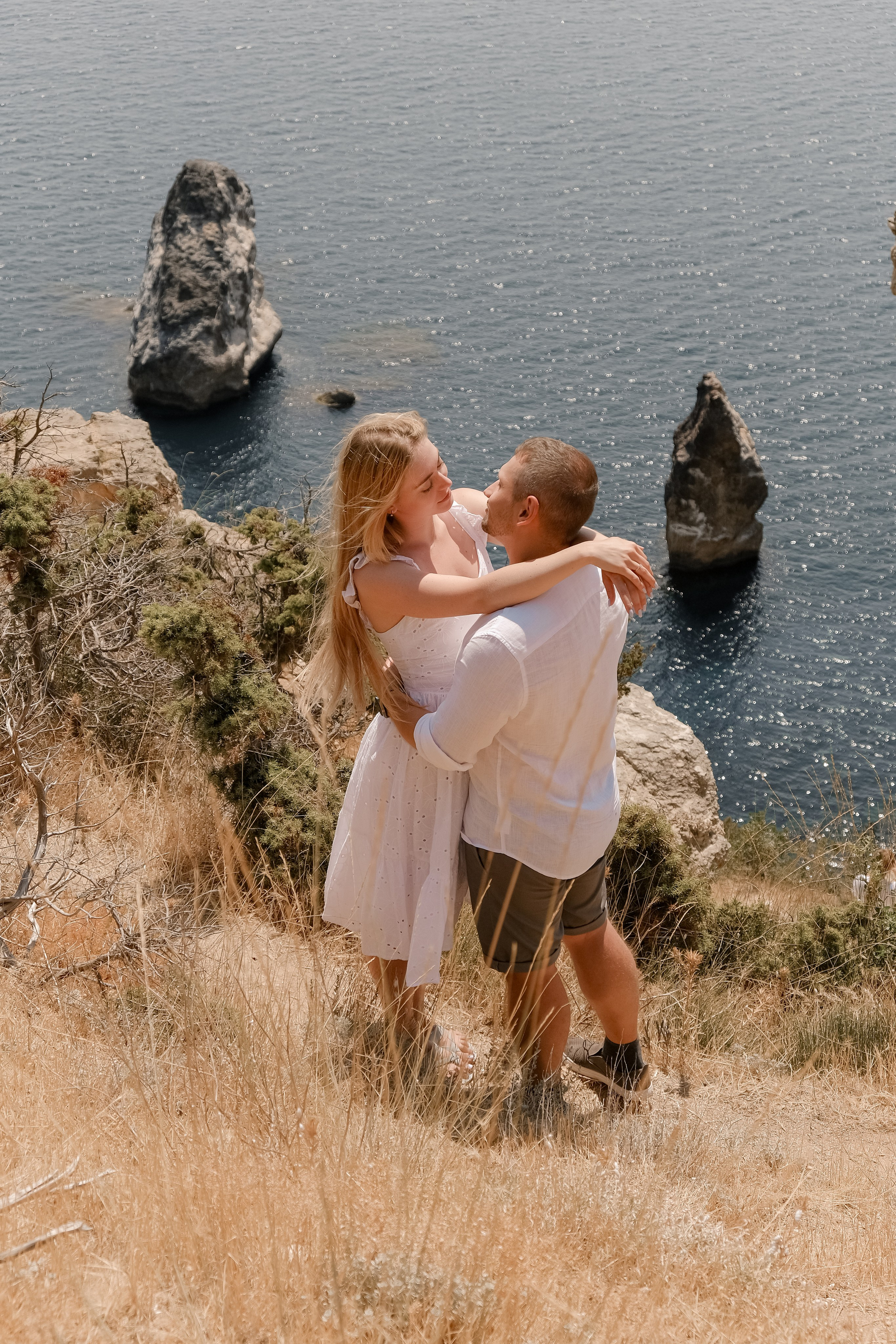 Индивидуальная фотосессия. Разные фото. Профессиональная фотосъемка в Крыму. Натуральные эмоции и живые кадры. Забронируйте дату прямо сейчас!