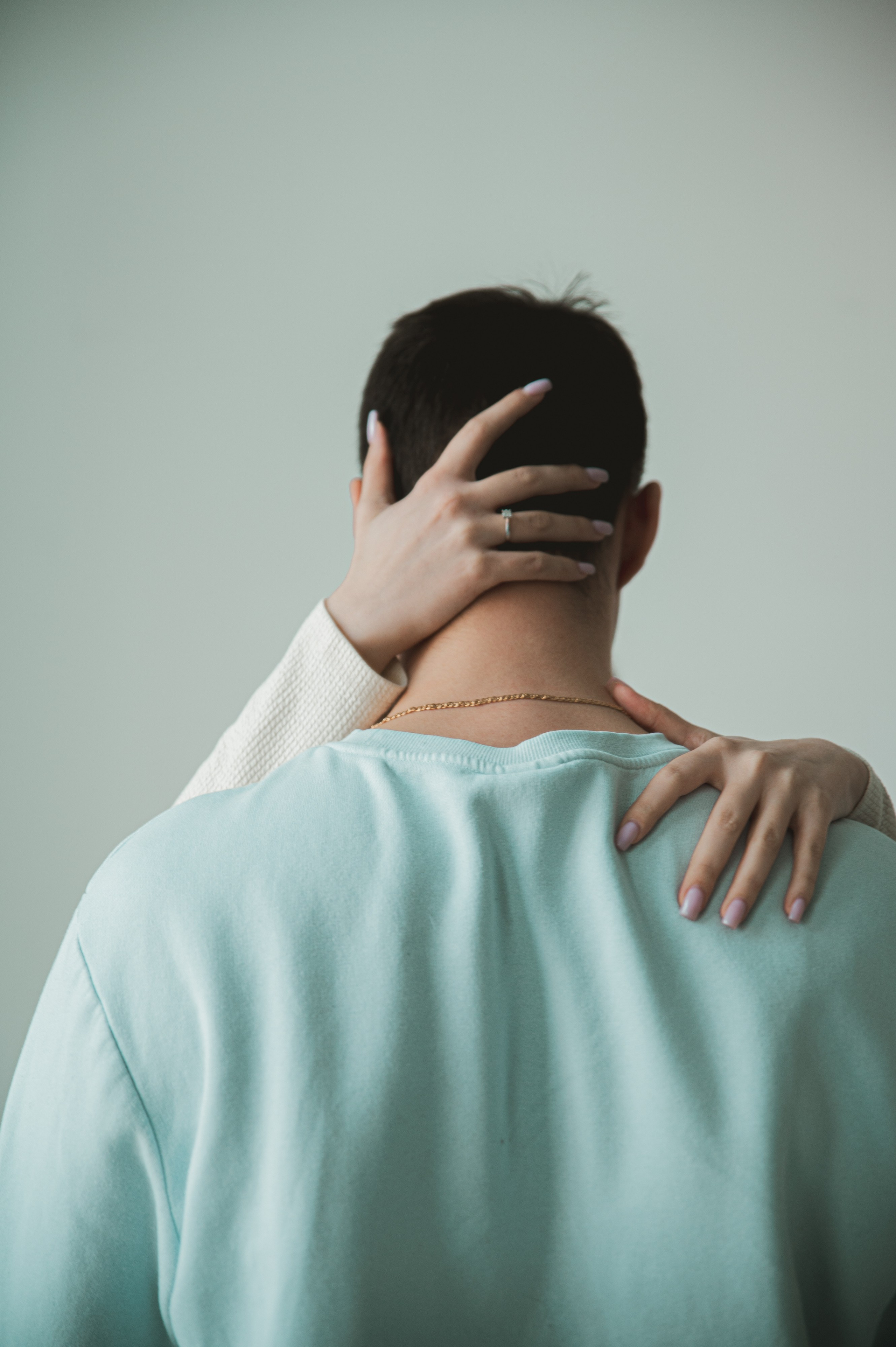 Предсвадебная лавстори в студии в Москве. Свадебный и портретный фотограф в Москве Жердев Даниил