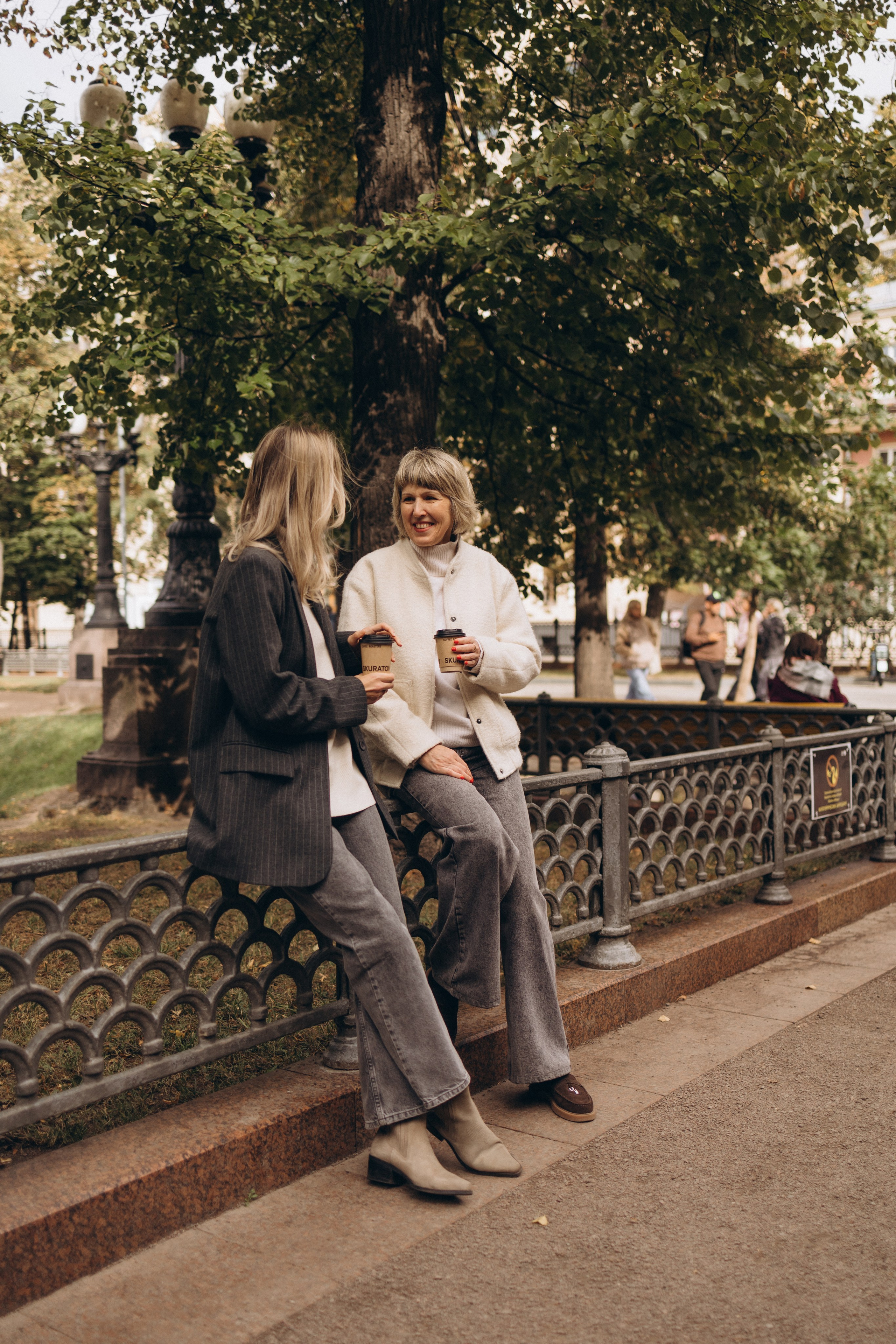 Прогулка мамы с дочкой. Семейный фотограф в Москве Аникина Наталья
