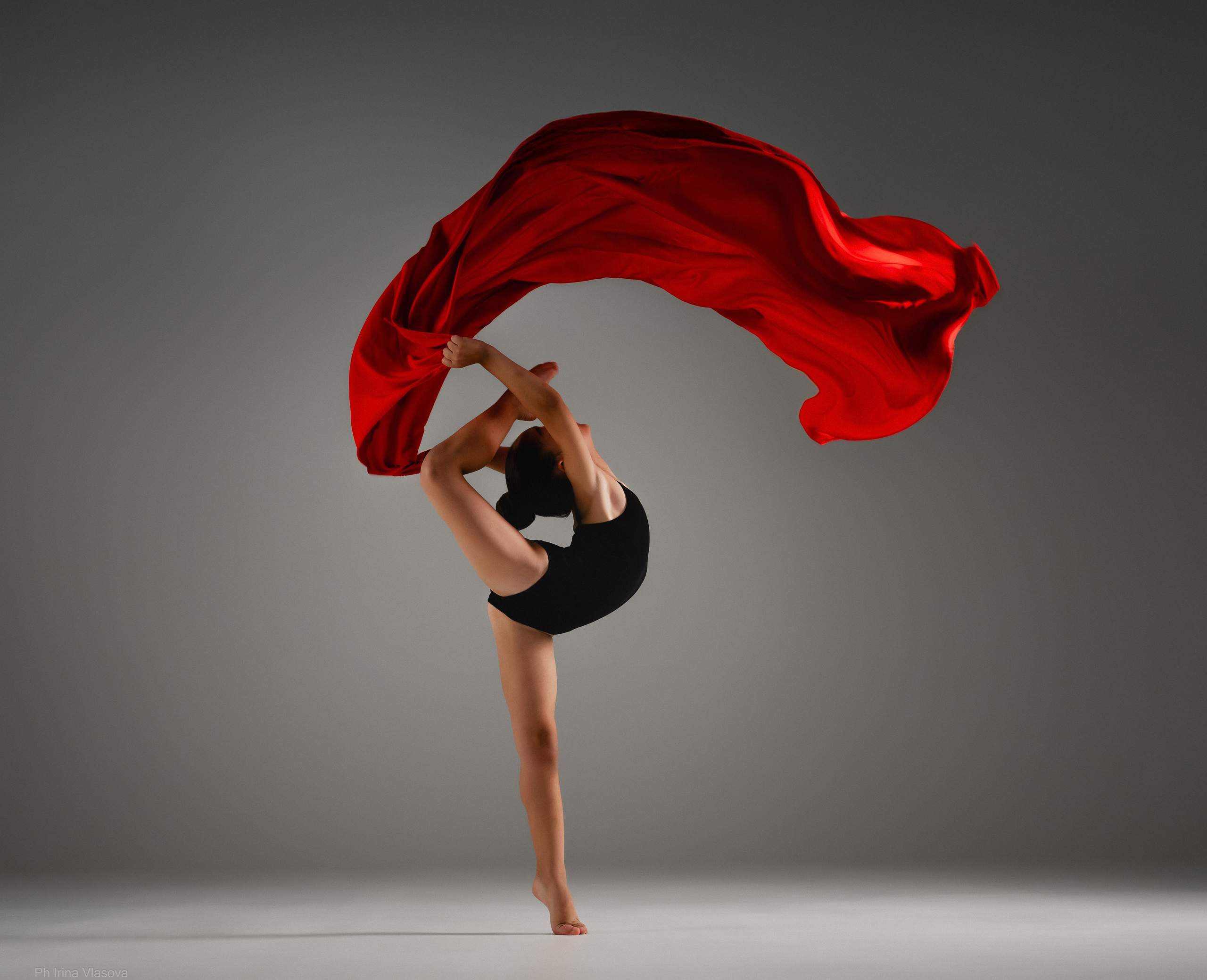 фотосессия с летящими тканями томск