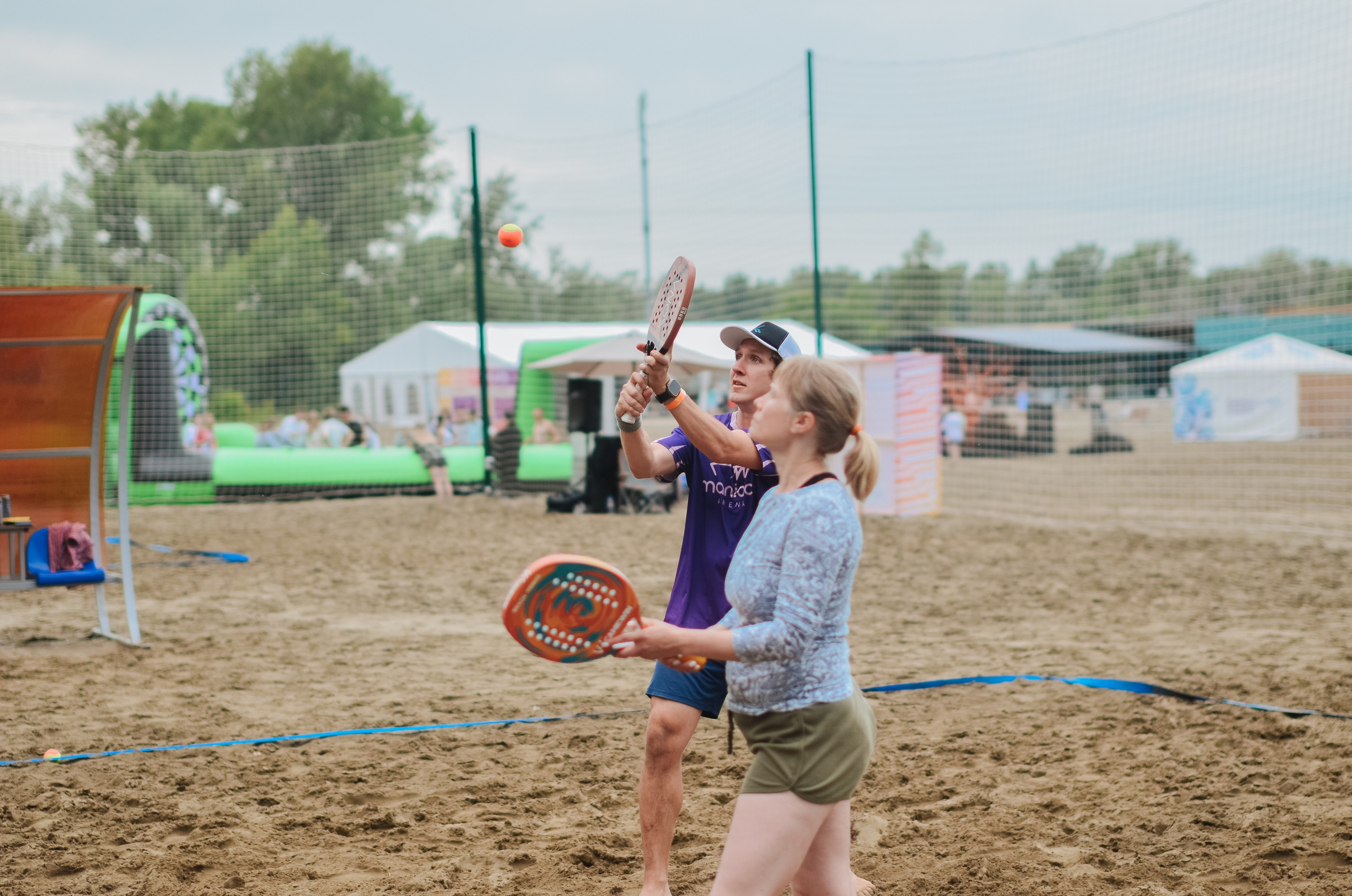 Фестиваль «Грань» 2025. Спортивная площадка. Денисова Аля — фотограф для парных съемок и индивидуальных историй в Барнауле