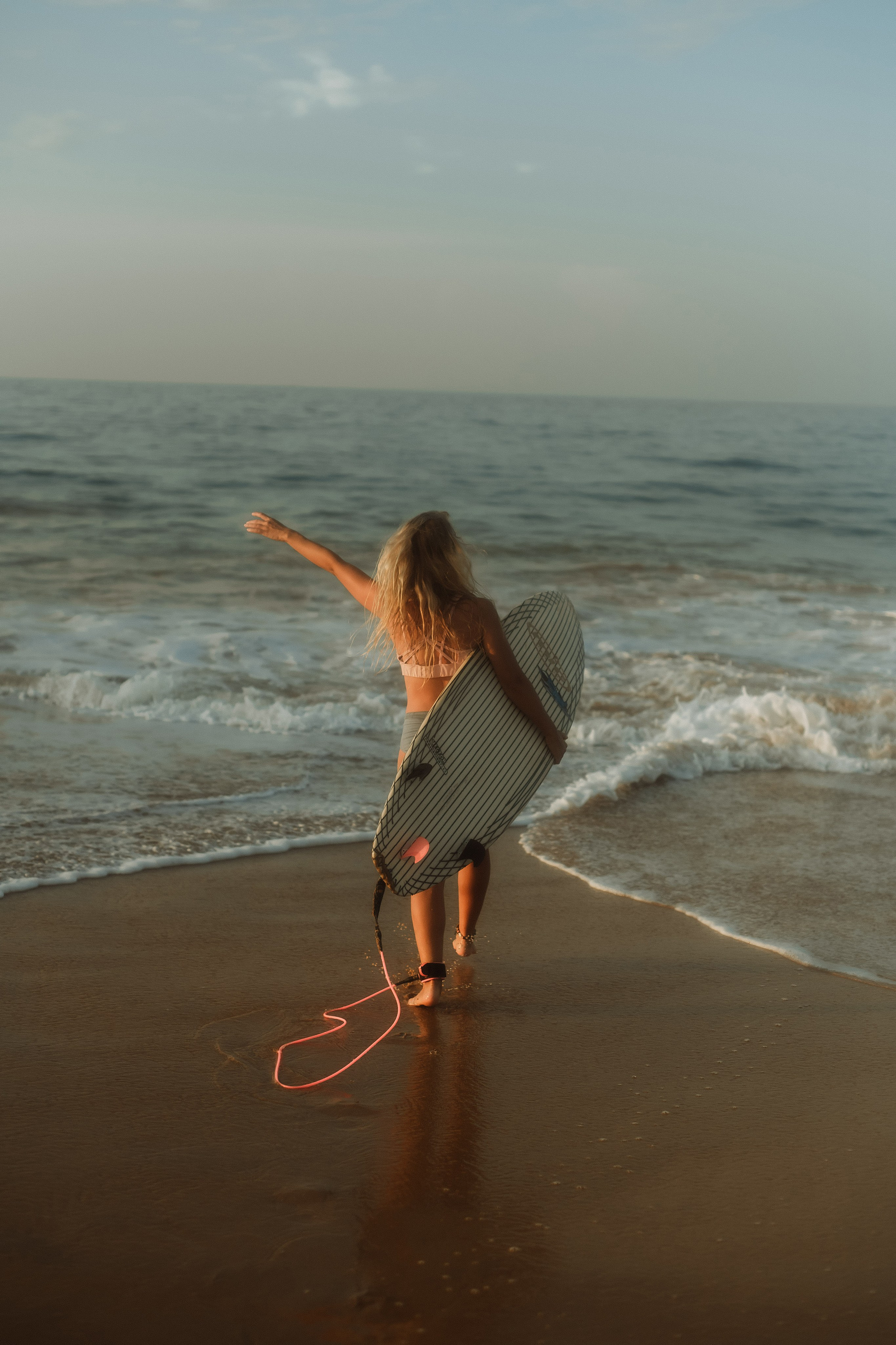 Индивидуальная на рассвете океана. Фотограф и Видеограф Анапа, Новороссийск, Краснодар. Алина и Женя