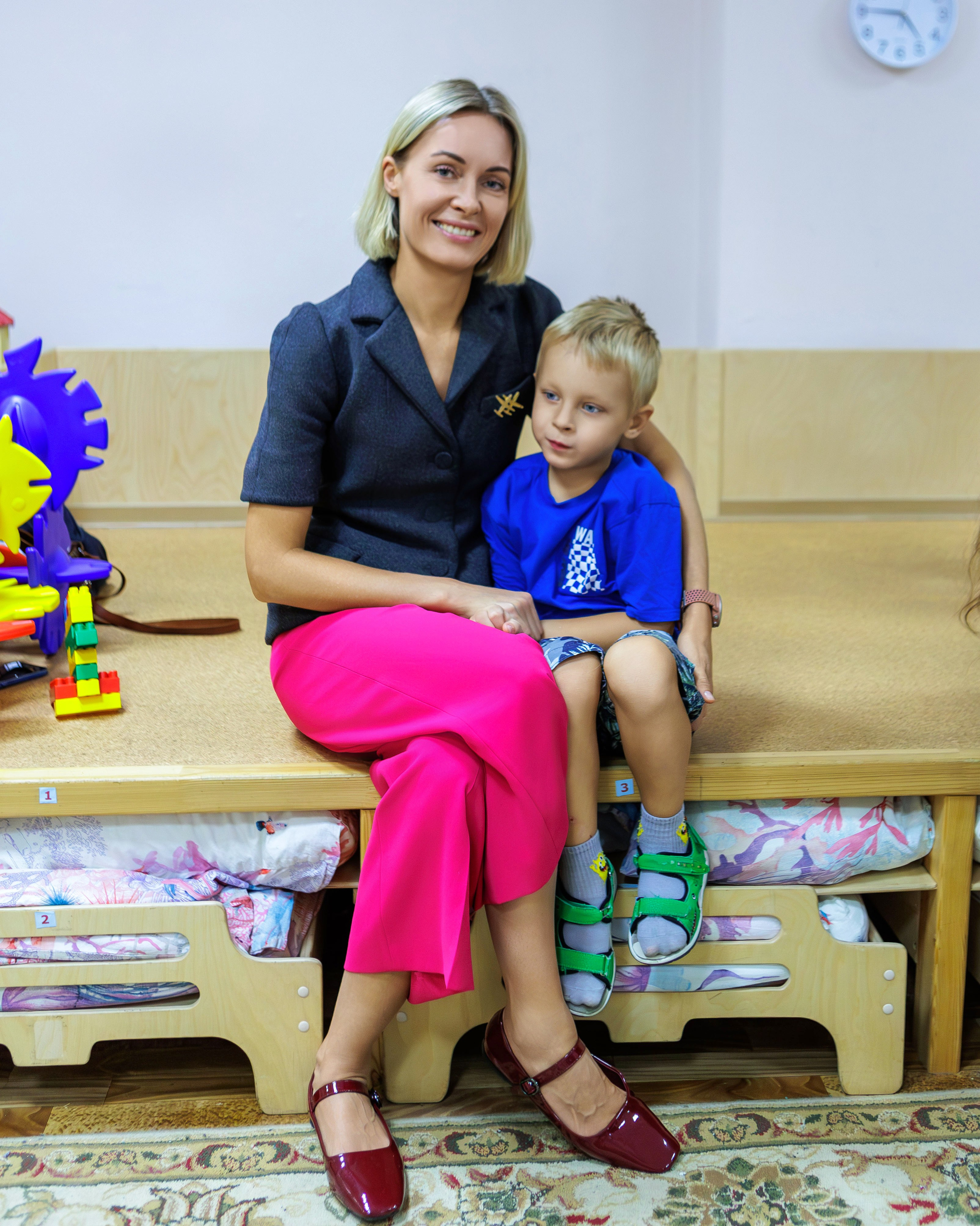 МК к 8 марта. Выпускные альбомы и школьный фотограф в Подольске, Троицке, Щербинке, Москве и Московской области