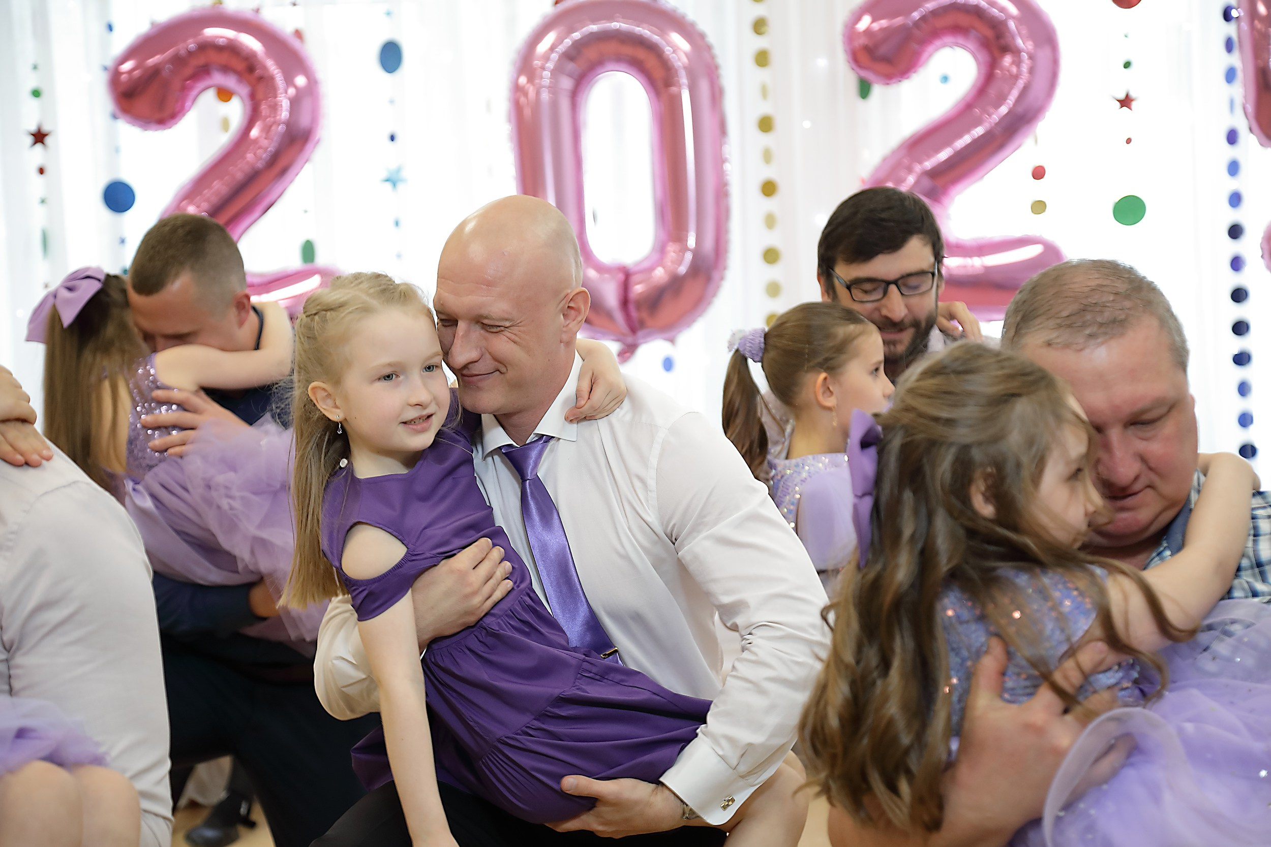 Фотосессия выпускного в детском саду. Свадебный и семейный фотограф и видеограф в Екатеринбурге Полянские Тимур и Анастасия