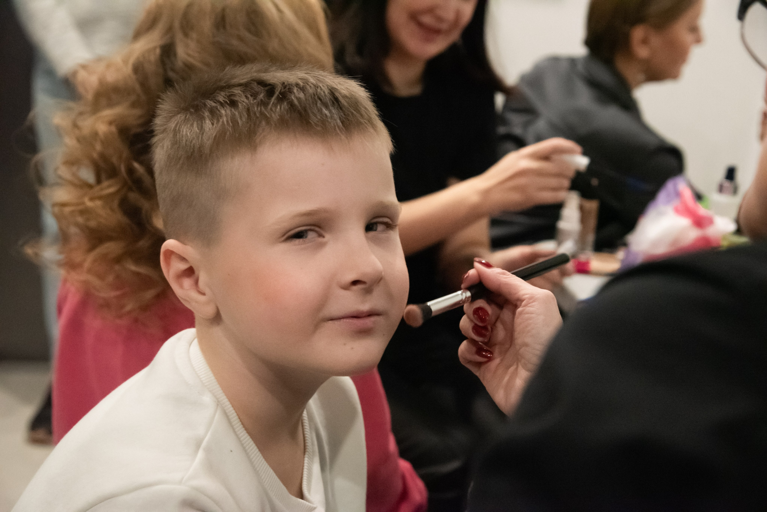 Показ Мод БФ «Исток Жизни». Дети с «Безграничными Возможностями». Портретный Семейный Fine-Art фотограф в Санкт-Петербурге Криулина