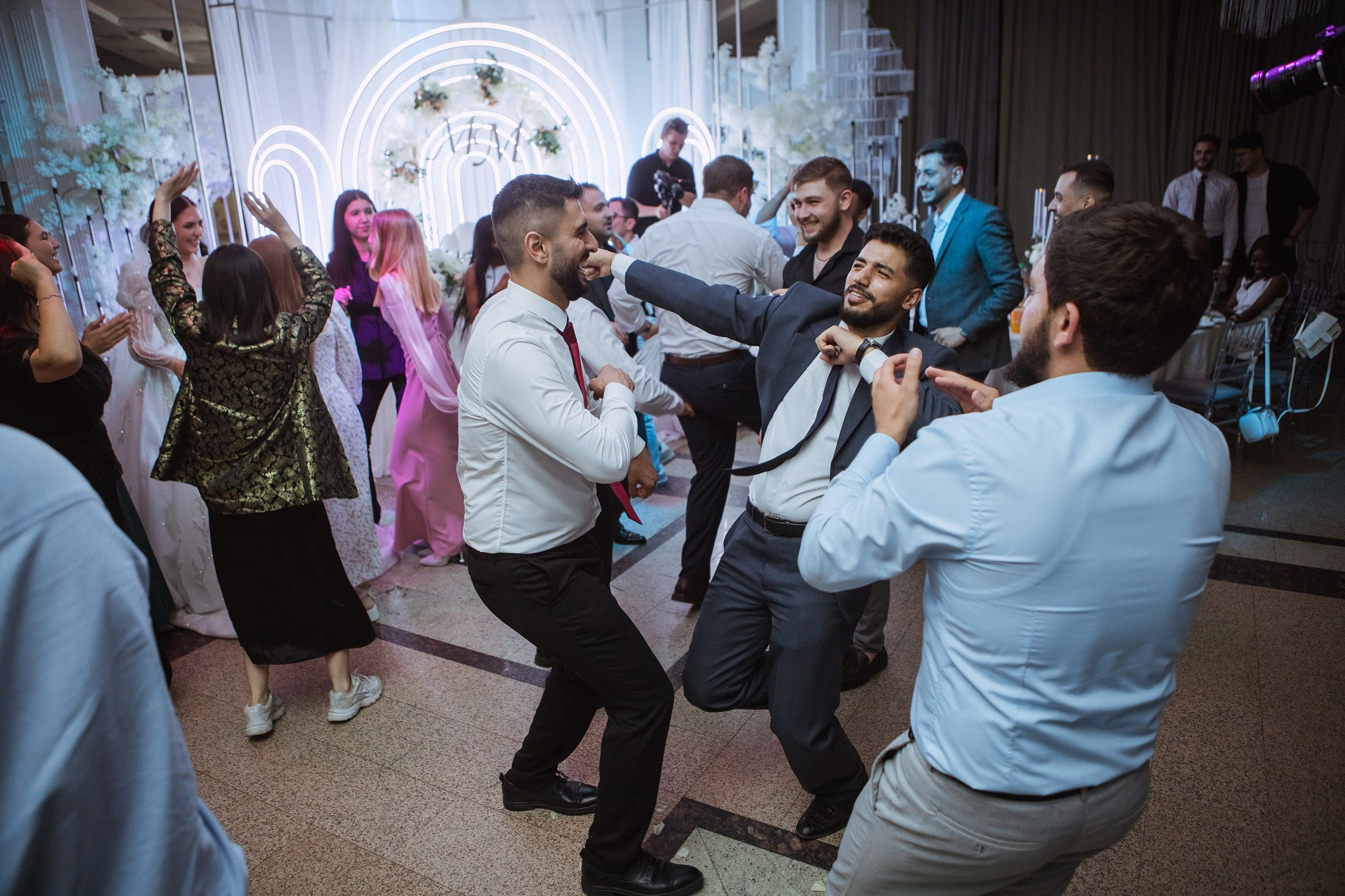 Мархабо и Мухаммад. Фотографы в городе Волгограде — Людмила Агеева и Алексей Околелов