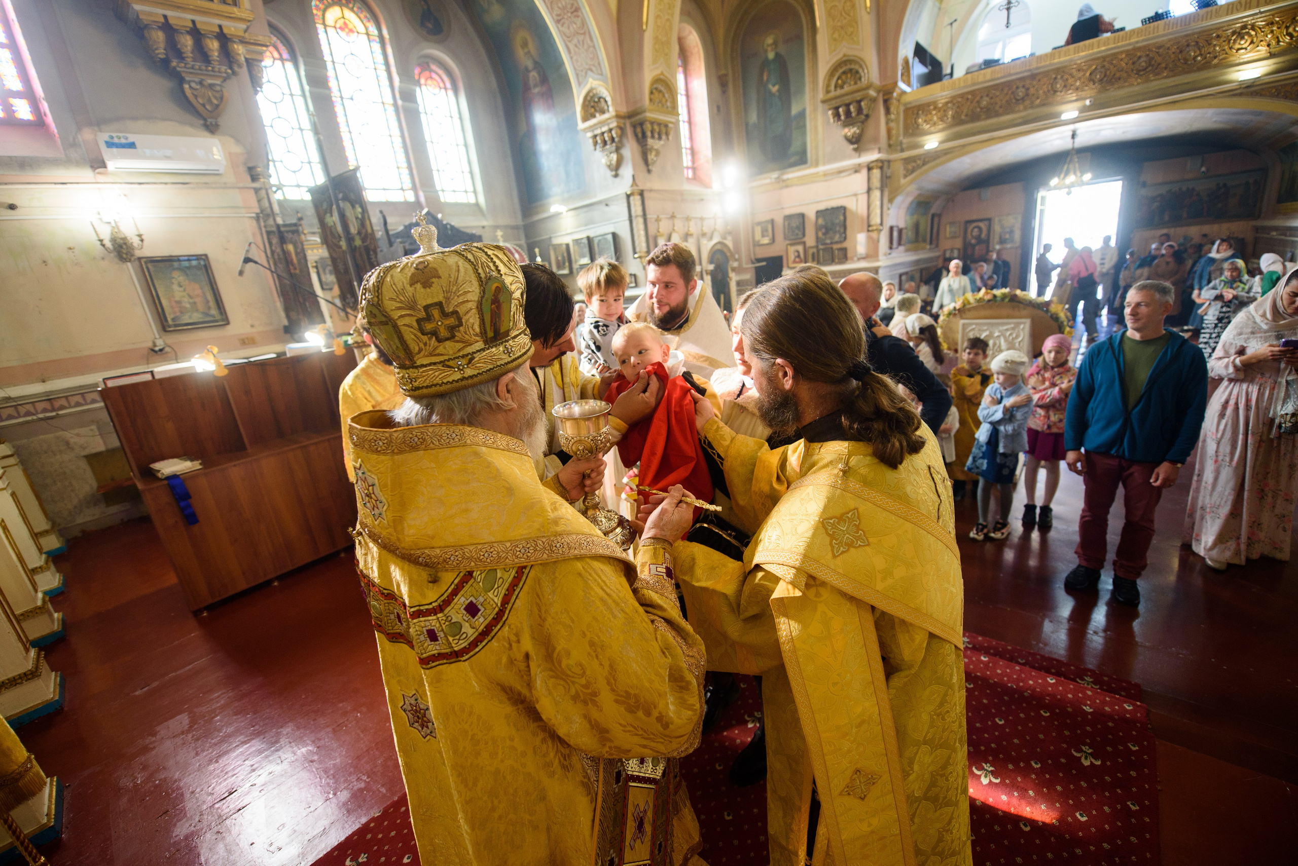 Воскресная литургия 29.10.2023. Семейный и свадебный фотограф в Феодосии и Коктебеле