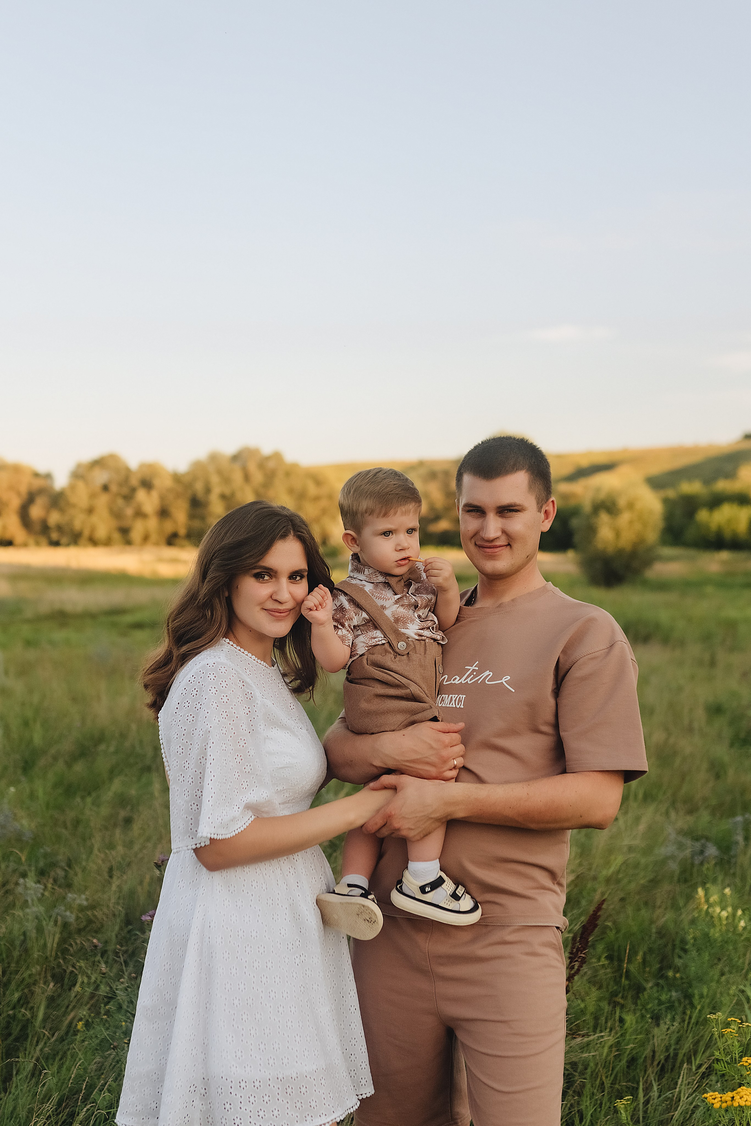 Светлана, Сергей и Женя | Семейная съемка на закате. Фотограф Карина Шмулёва. Воронеж и область