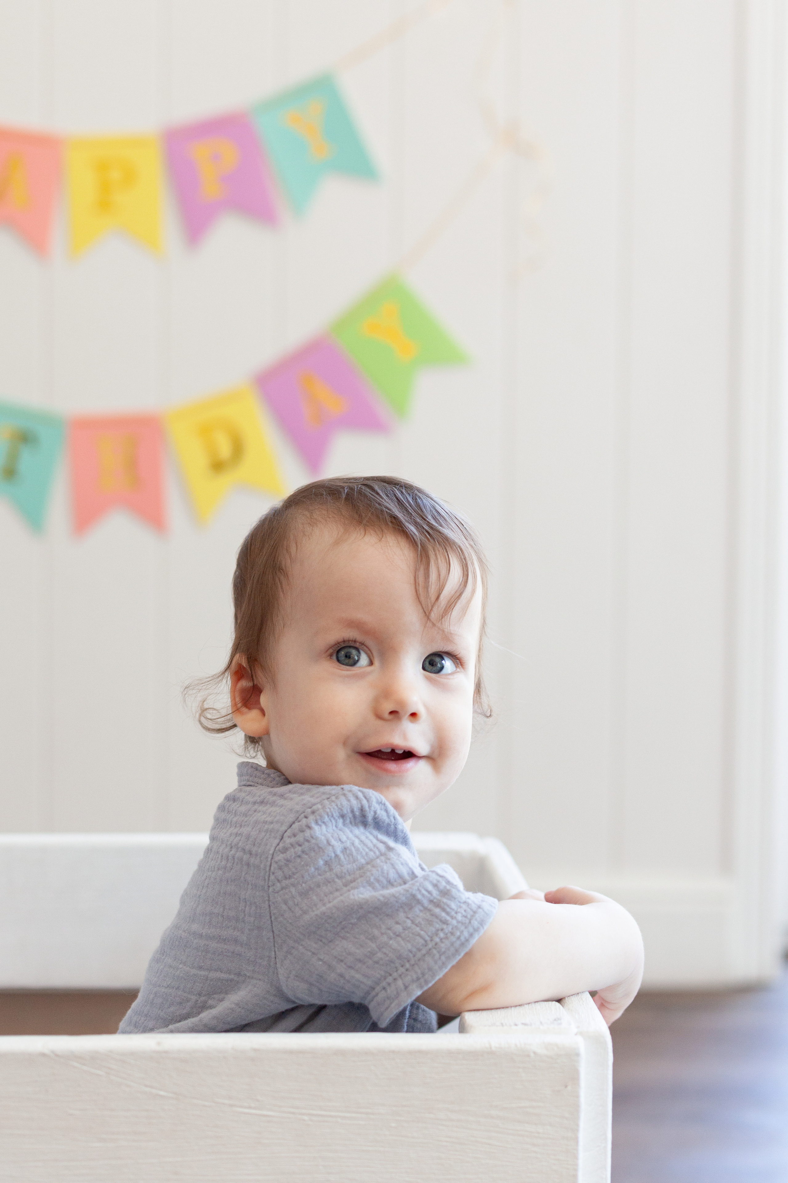 Студийная фотосессия годовасика с семьей. Детский и контент фотограф Надя Волкова Санкт-Петербург