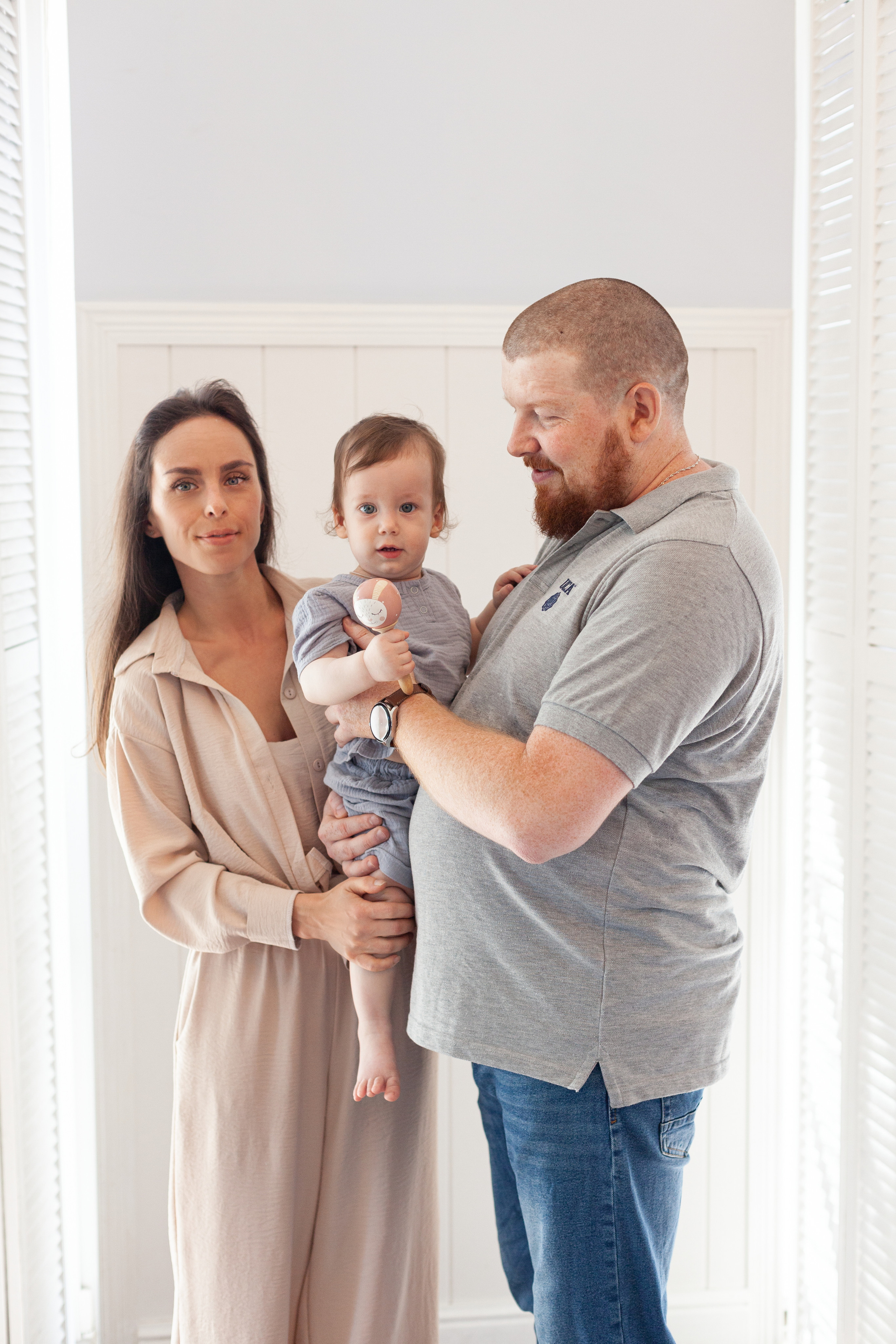 Студийная фотосессия годовасика с семьей. Детский и контент фотограф Надя Волкова Санкт-Петербург