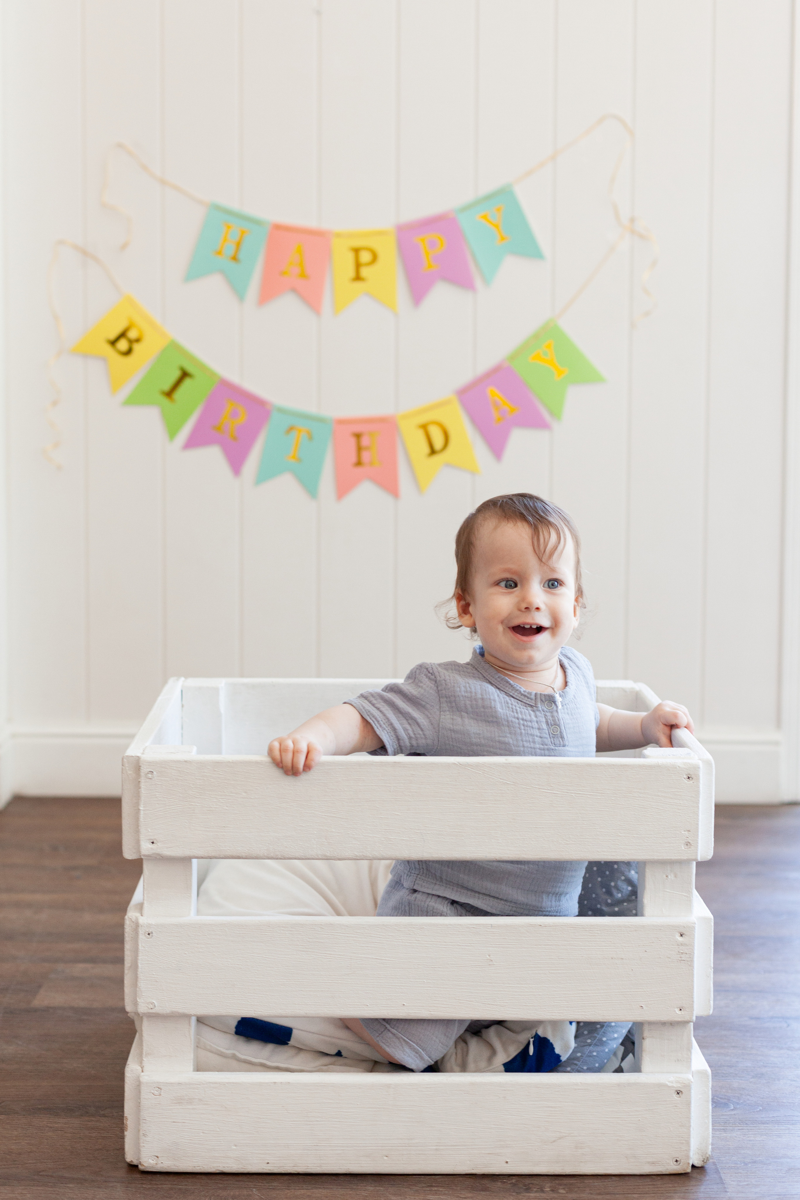 Студийная фотосессия годовасика с семьей. Детский и контент фотограф Надя Волкова Санкт-Петербург