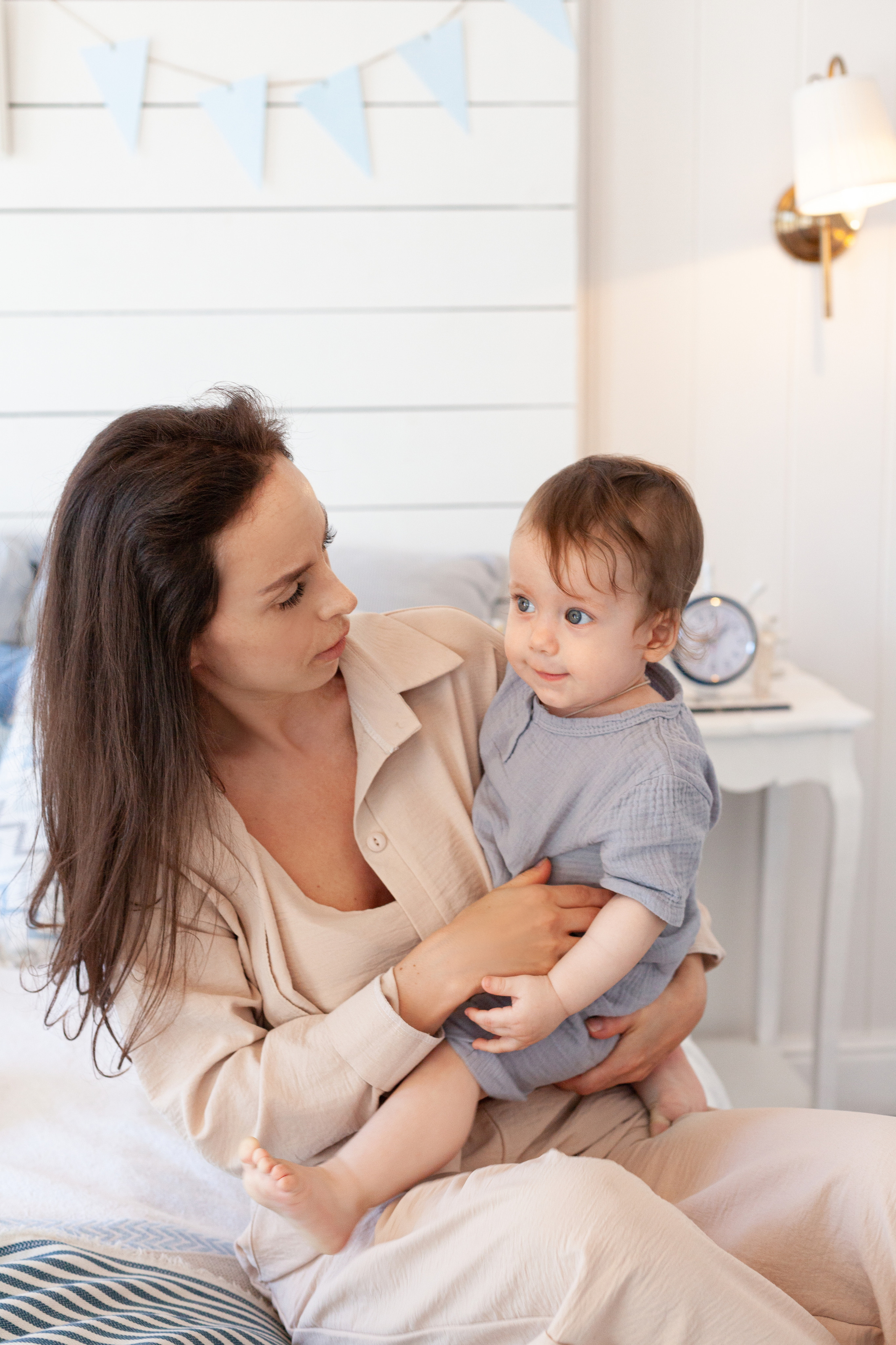 Студийная фотосессия годовасика с семьей. Детский и контент фотограф Надя Волкова Санкт-Петербург