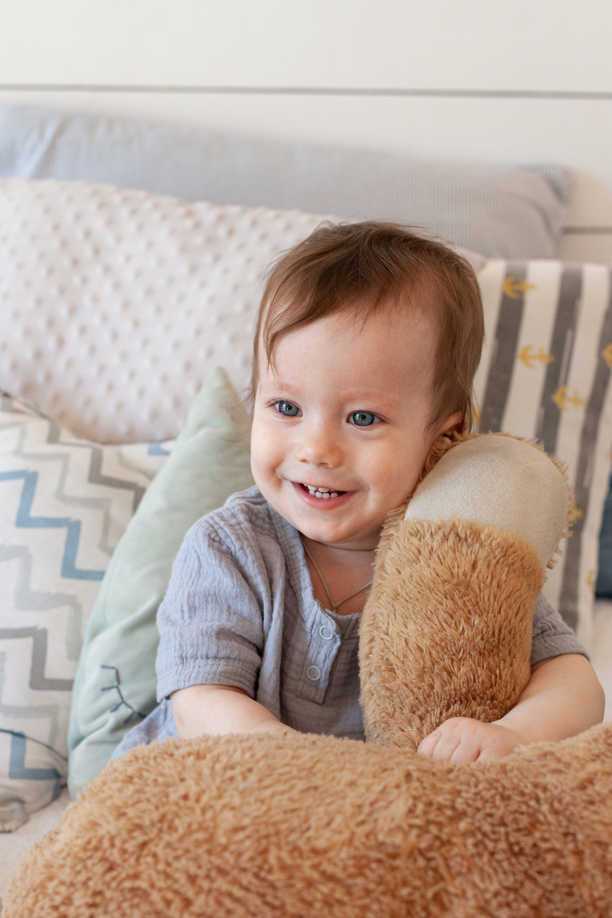 Студийная фотосессия годовасика с семьей. Детский и контент фотограф Надя Волкова Санкт-Петербург